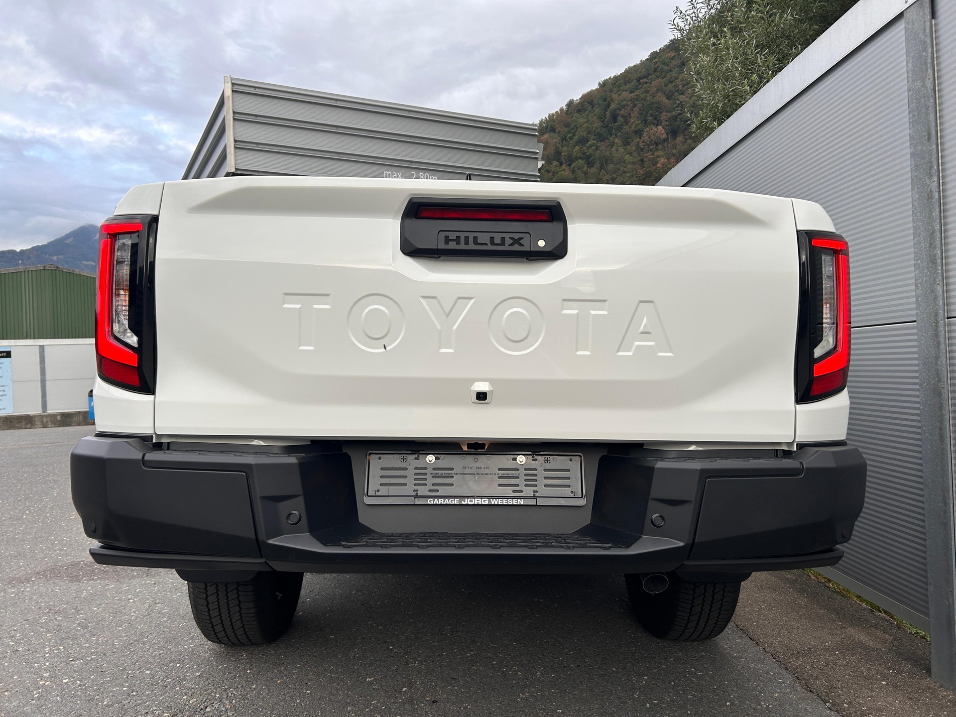 TOYOTA Hilux Double Cab.-Pick-up 2.8 D-4D MHEV 204 Advanced-image-4