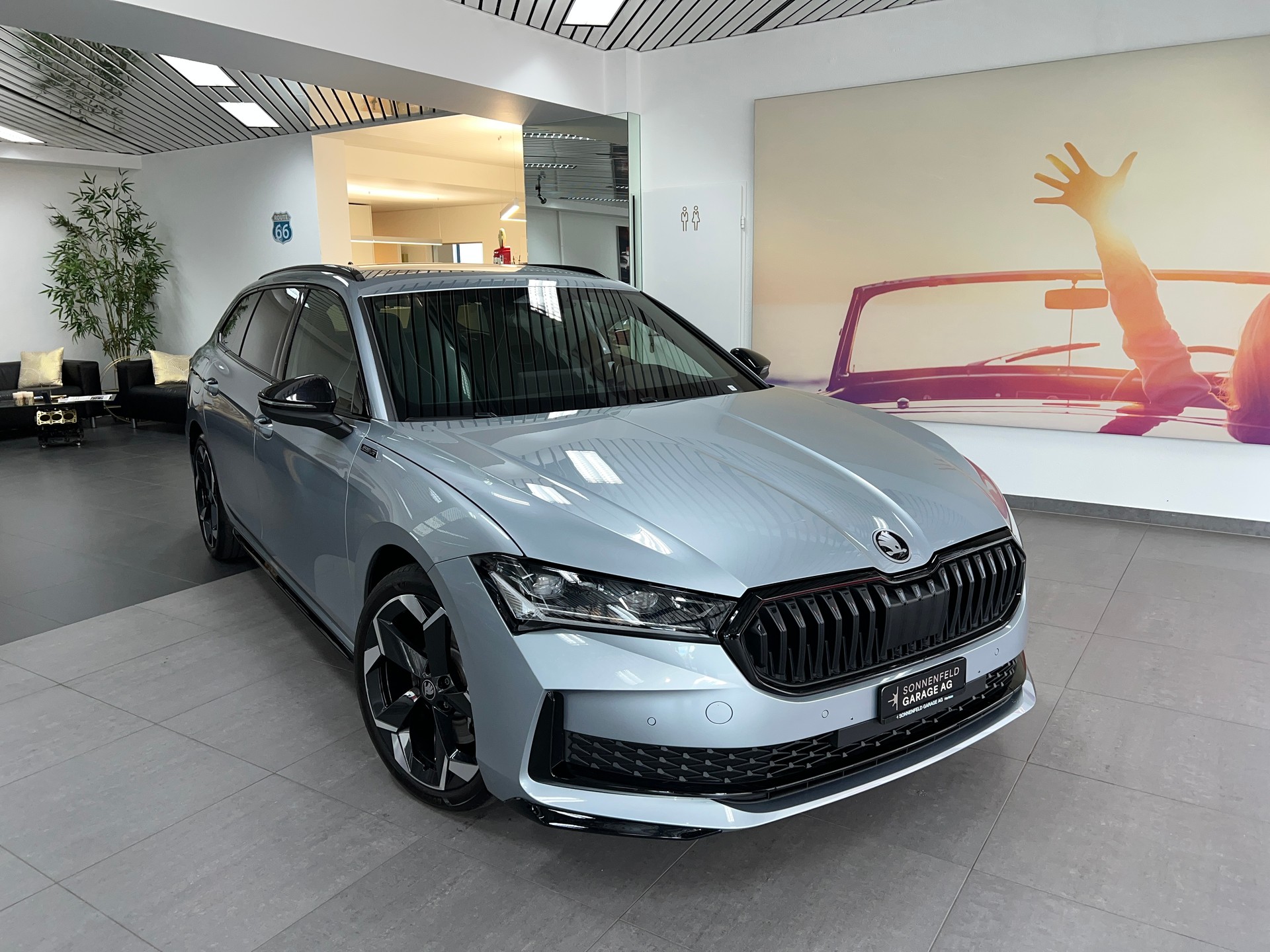 SKODA Superb Combi 2.0 TDi Sportline 4x4 DSG / 5 Jahre Garantie-image-0