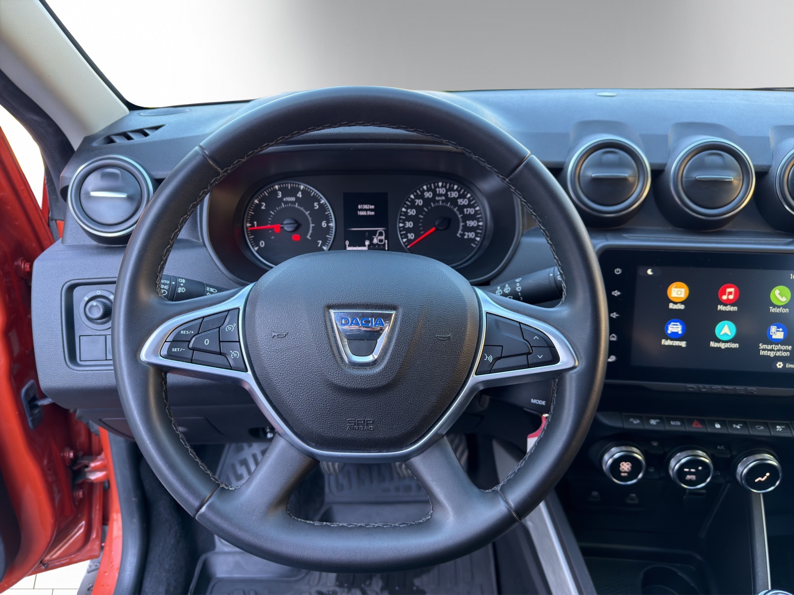DACIA Duster 1.5 Blue dCi Prestige 4WD-image-6