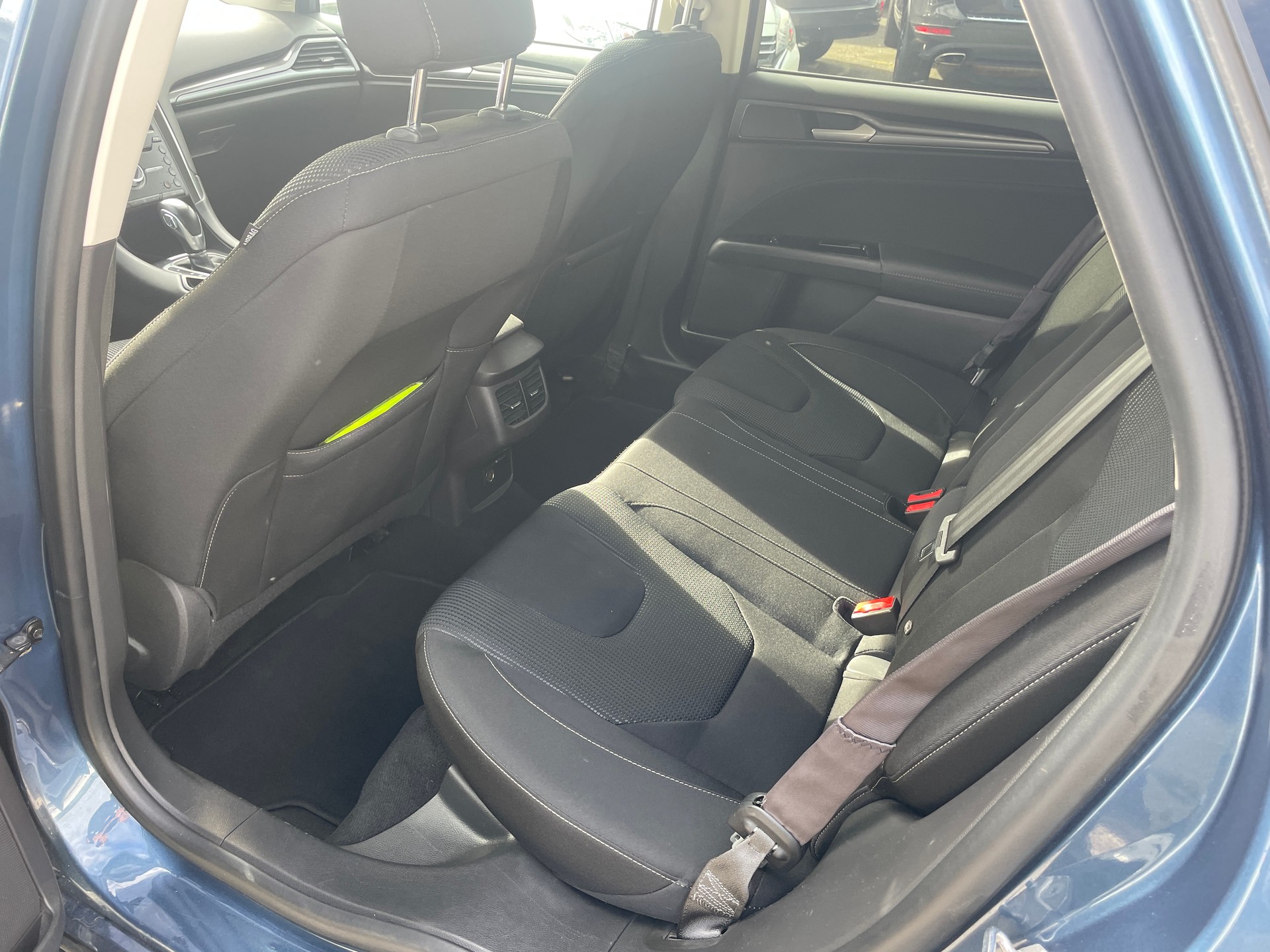 FORD Mondeo 2.0 HEV Trend eCVT-image-6