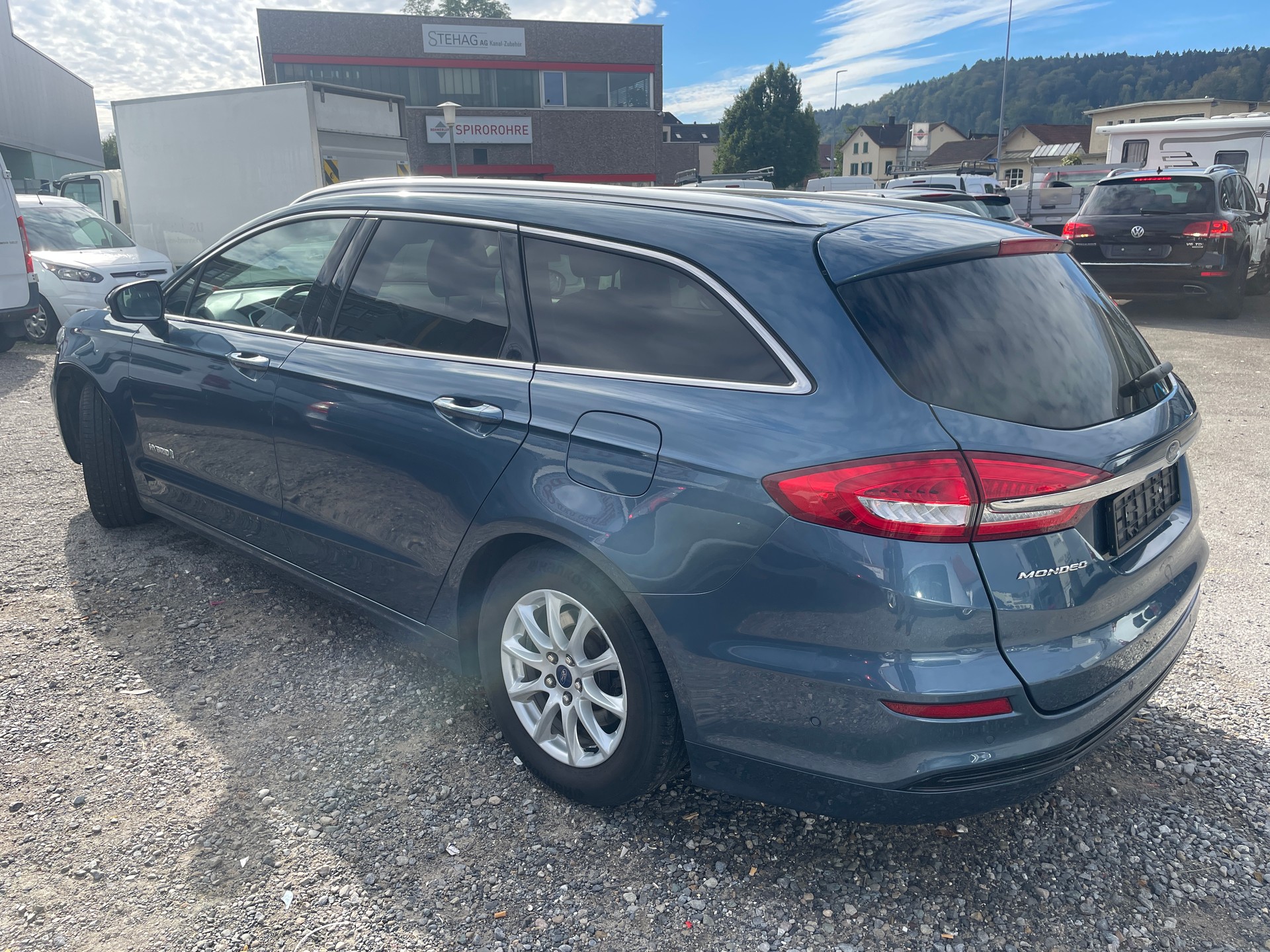 FORD Mondeo 2.0 HEV Trend eCVT-image-4