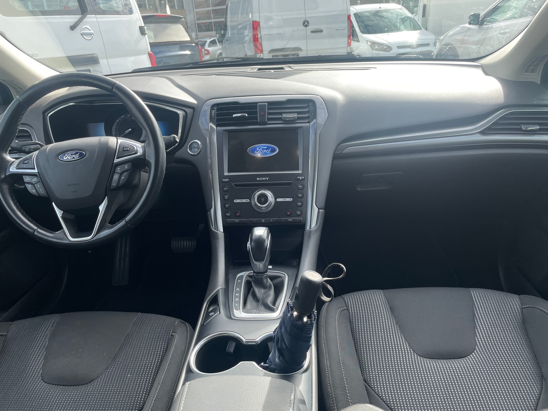 FORD Mondeo 2.0 HEV Trend eCVT-image-10