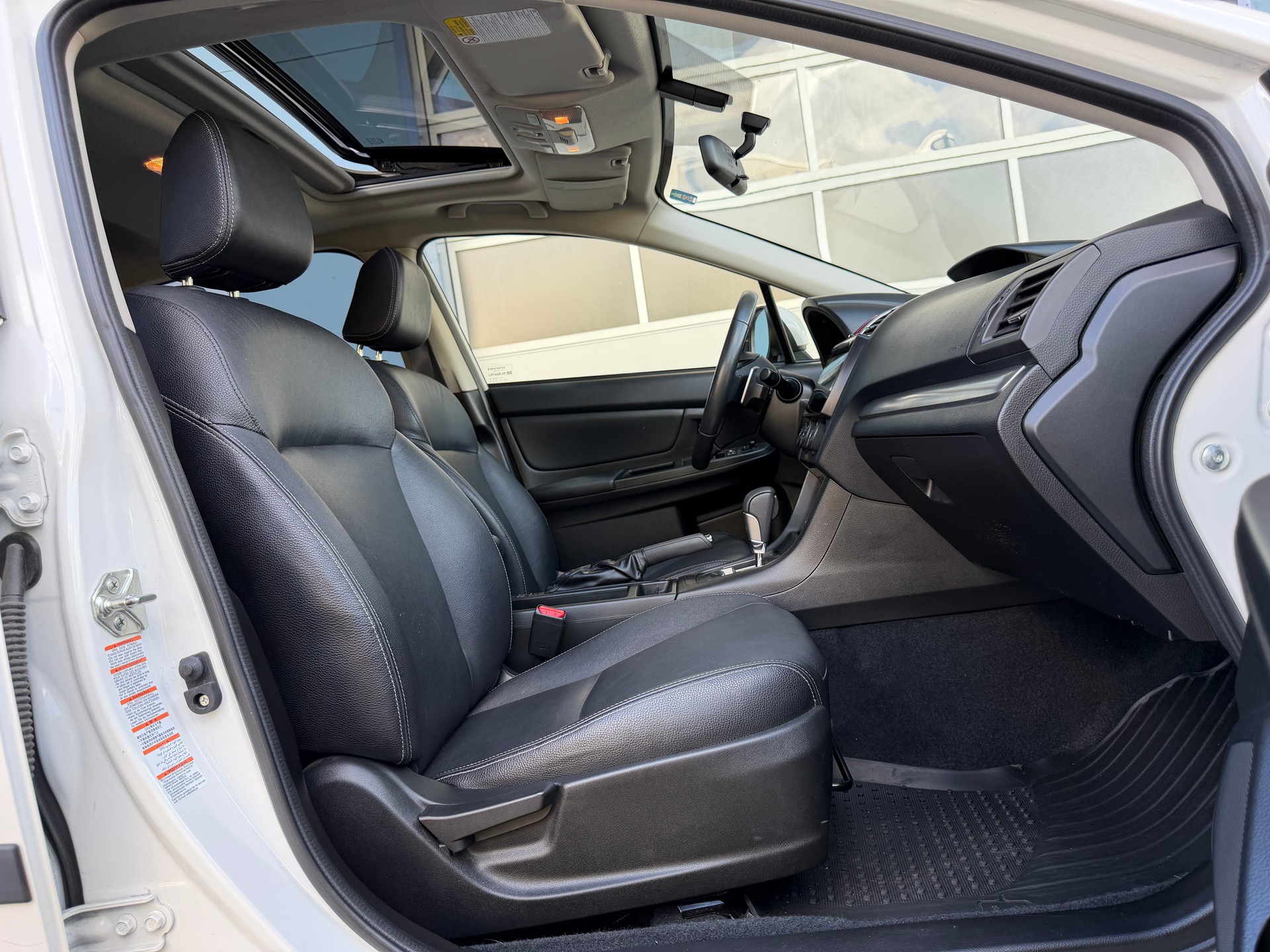 SUBARU XV 2.0 Swiss Three AWD CVT / 4X4 ALLRAD-image-9