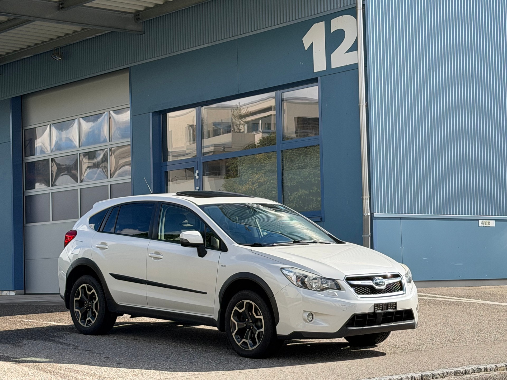 SUBARU XV 2.0 Swiss Three AWD CVT / 4X4 ALLRAD-image-1