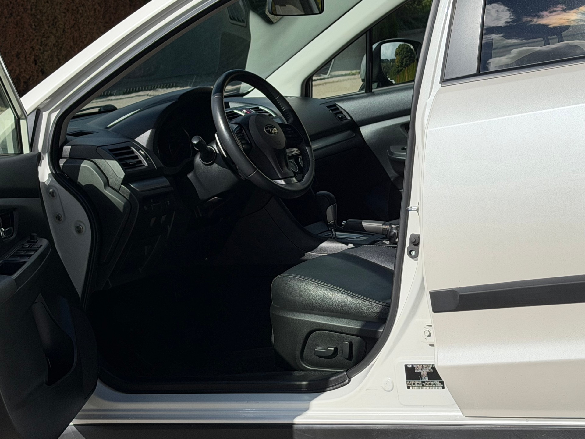 SUBARU XV 2.0 Swiss Three AWD CVT / 4X4 ALLRAD-image-6