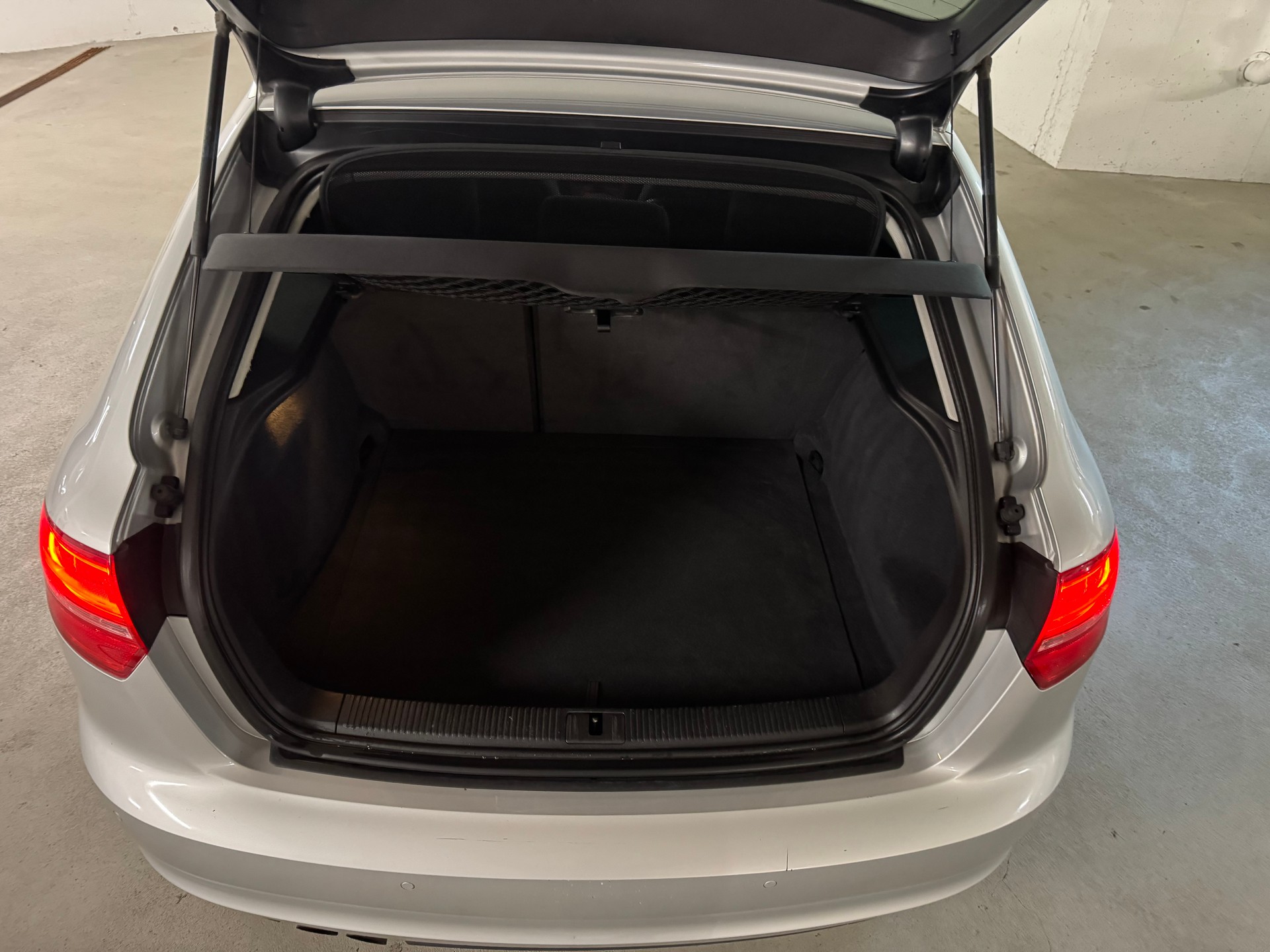 AUDI A3 Sportback 2.0 TFSI Ambition quattro S-tronic-image-7