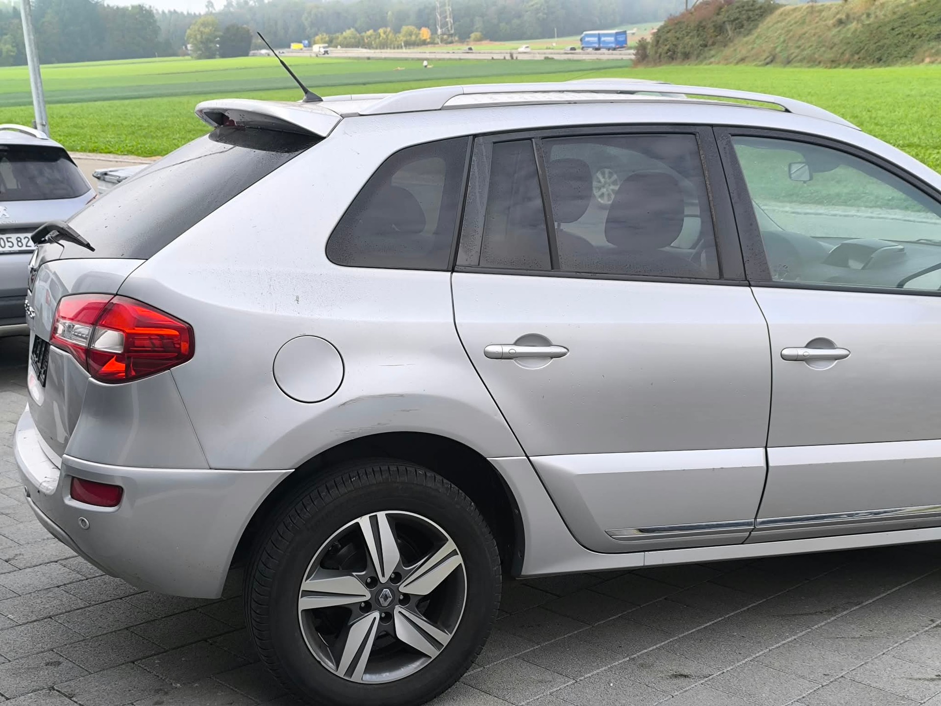 RENAULT Koleos 2.0 dCi Swiss Edition 4x4 Automatic-image-6