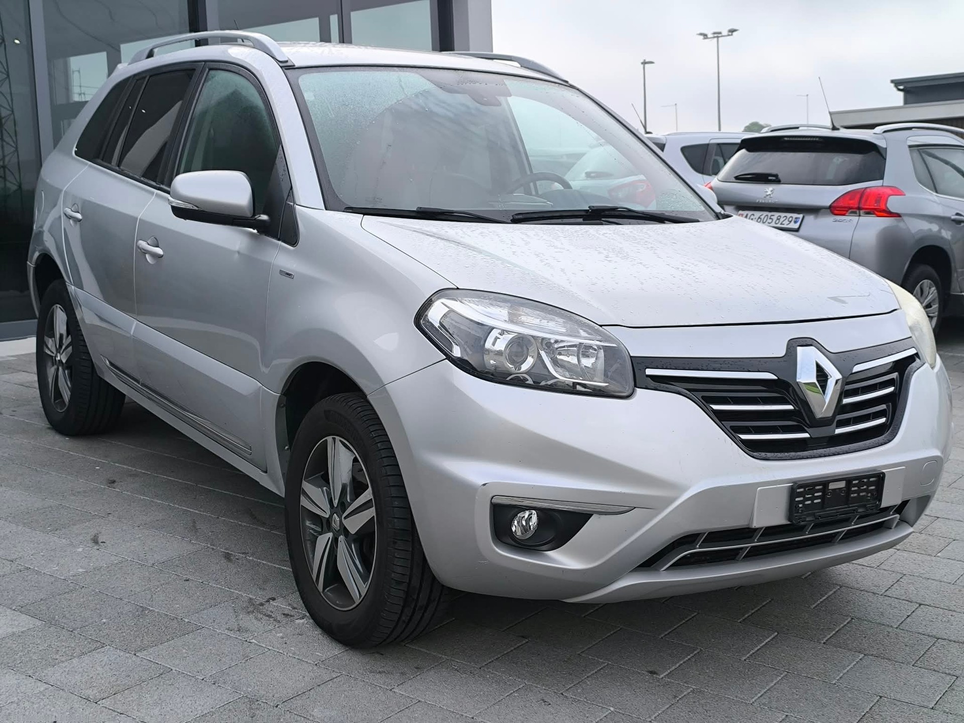 RENAULT Koleos 2.0 dCi Swiss Edition 4x4 Automatic-image-2