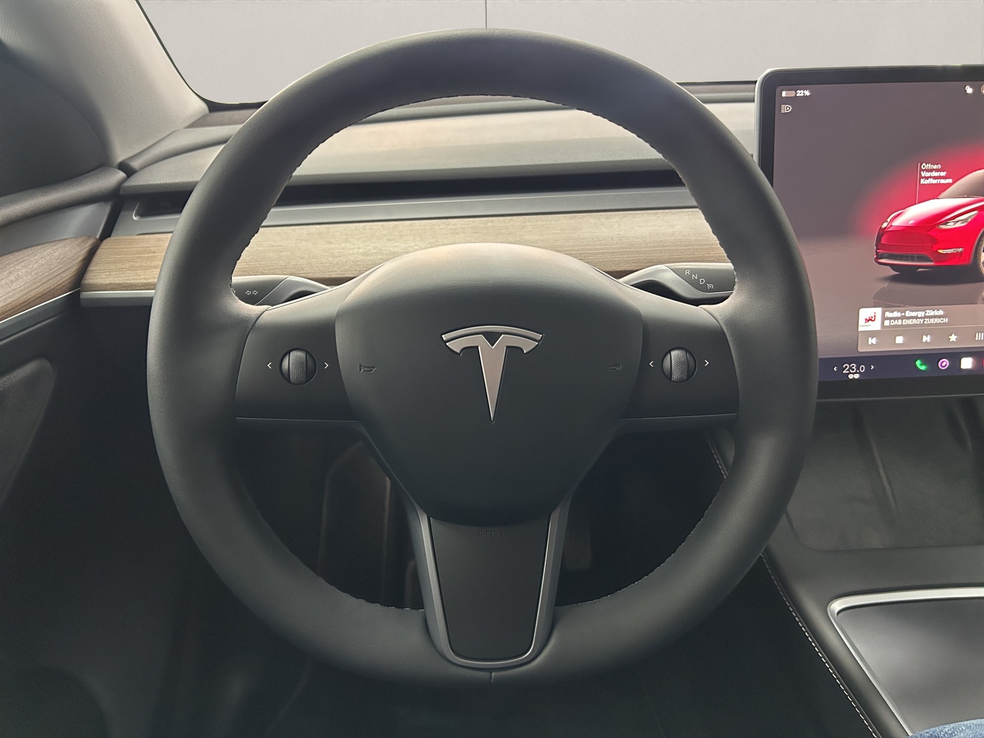 TESLA Model Y Long Range-image-7