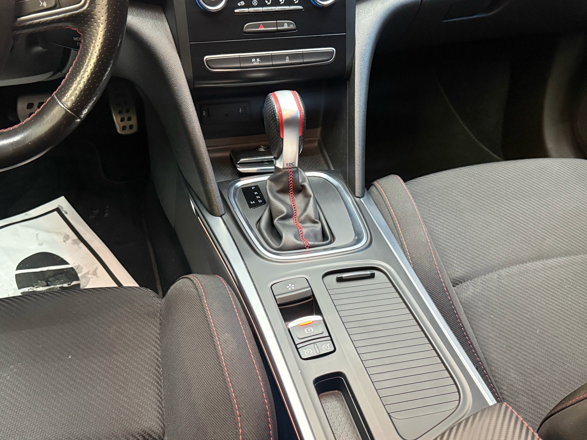 RENAULT Mégane RS 280 EDC-image-10