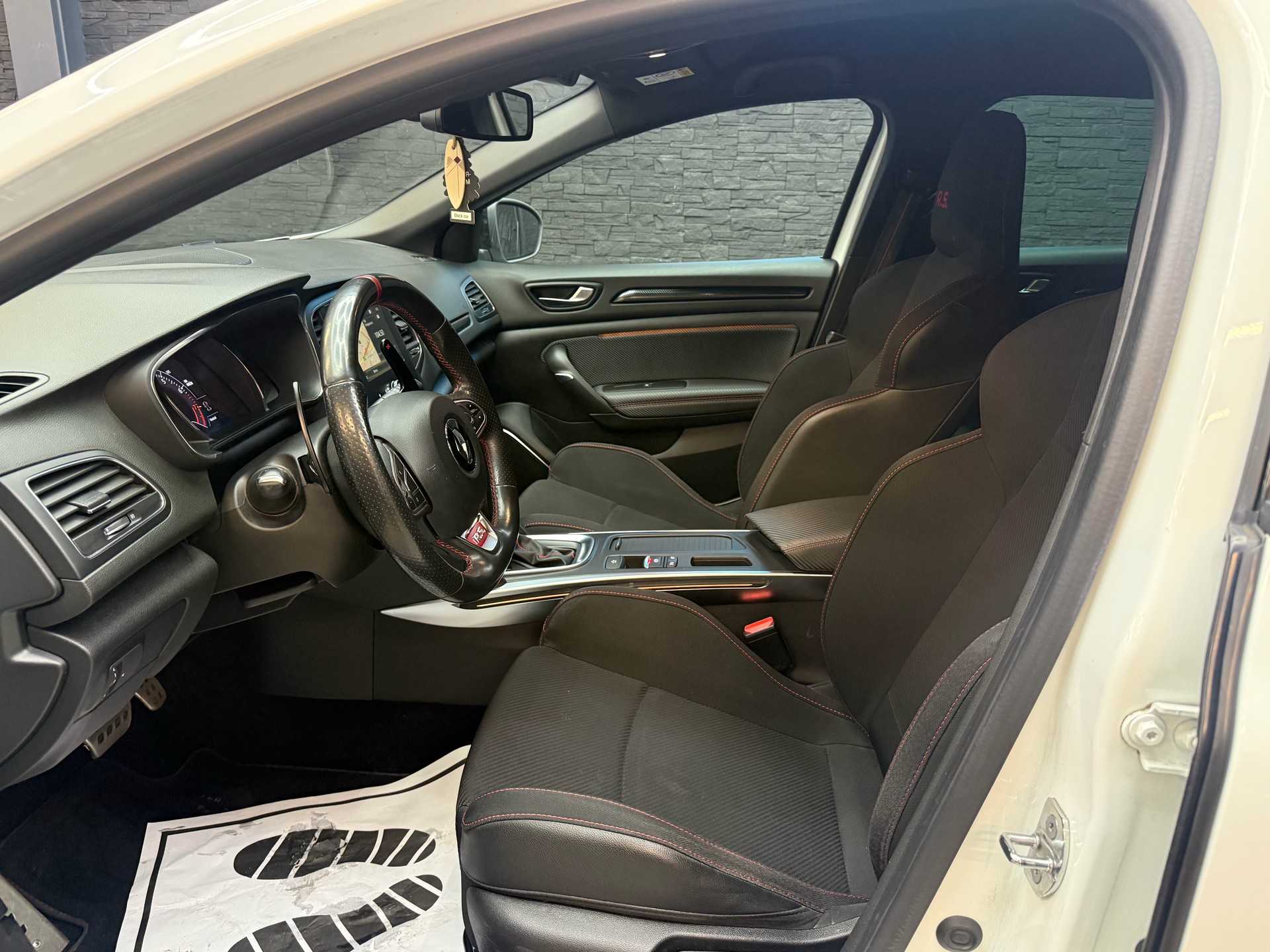 RENAULT Mégane RS 280 EDC-image-3