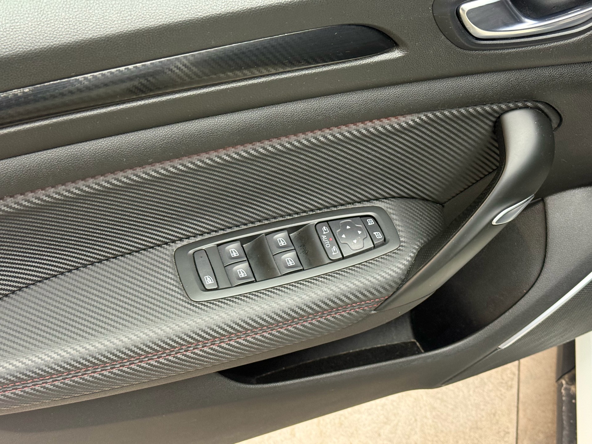 RENAULT Mégane RS 280 EDC-image-16