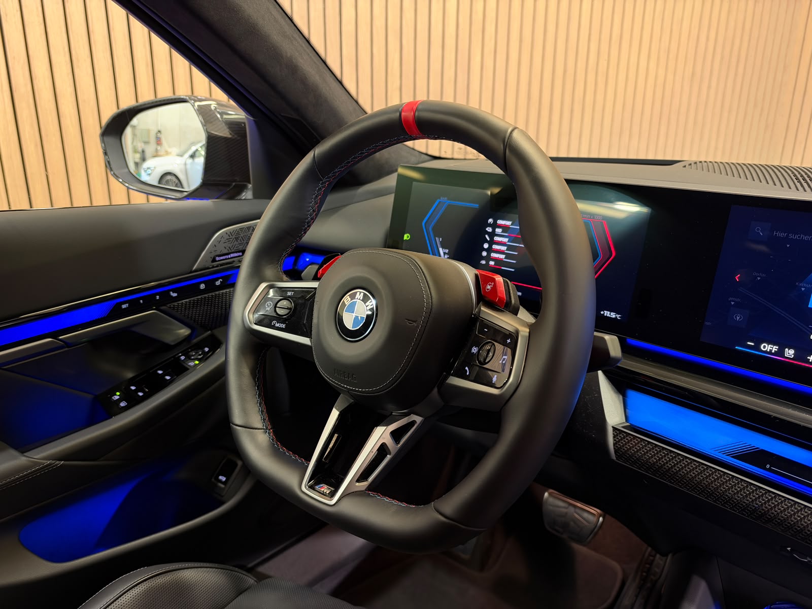 BMW M5 xDrive *CH-Fahrzeug*-image-13