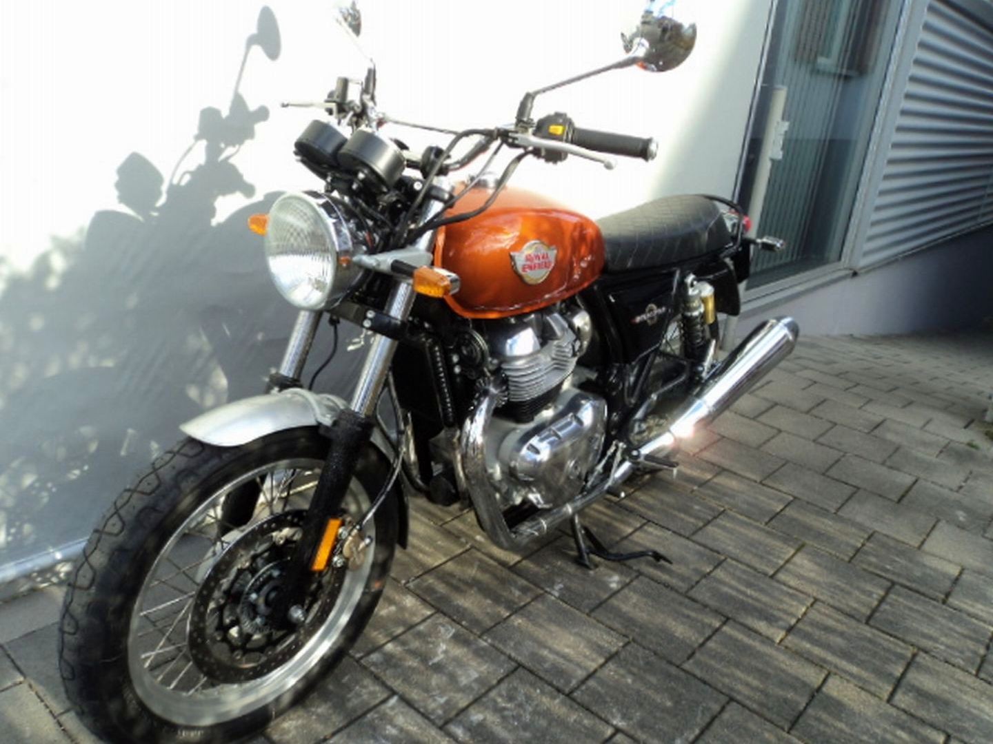 ROYAL ENFIELD INTERCEPTOR 650 TWIN E5-showroom-element-3