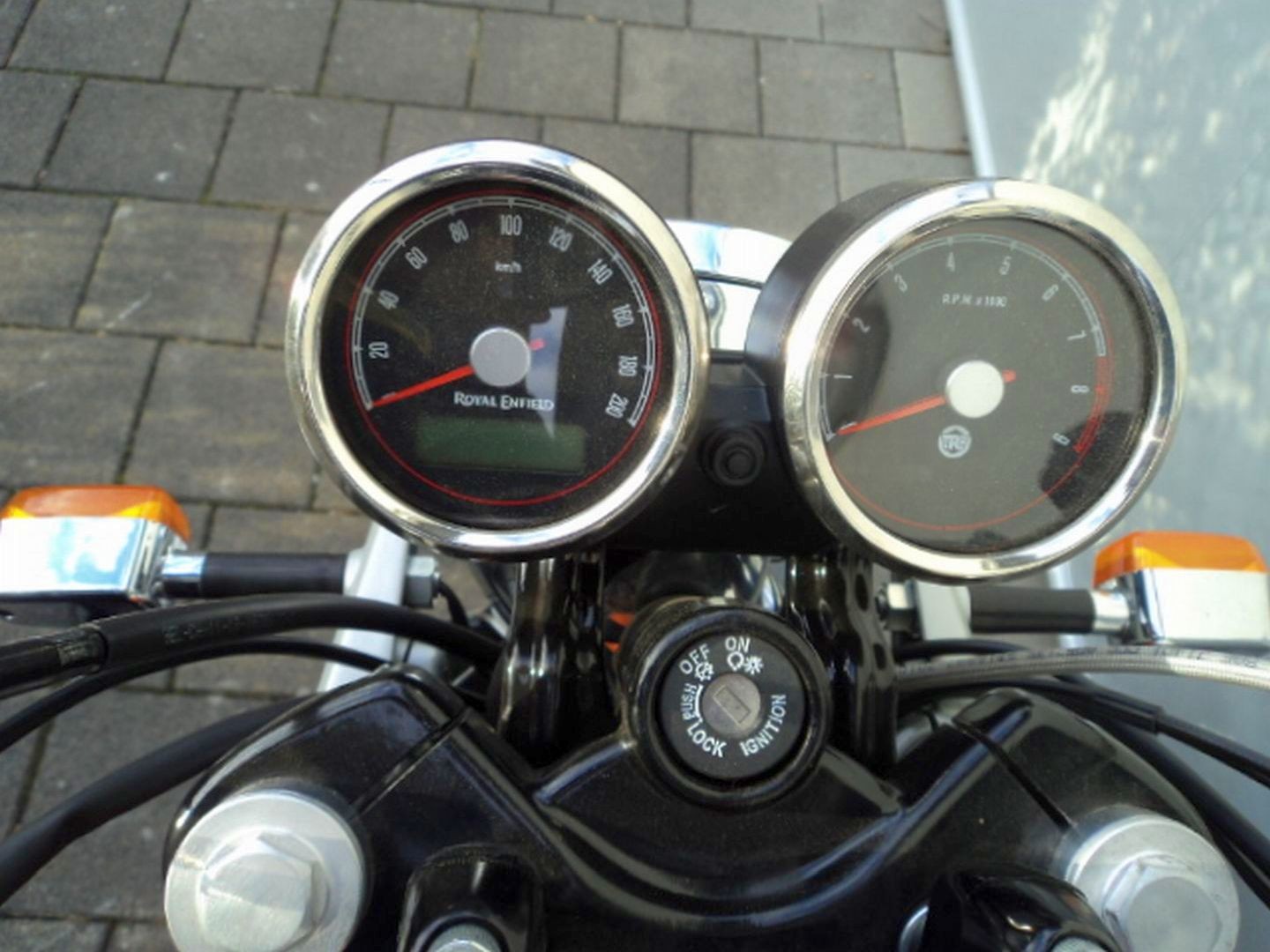 ROYAL ENFIELD INTERCEPTOR 650 TWIN E5-image-7
