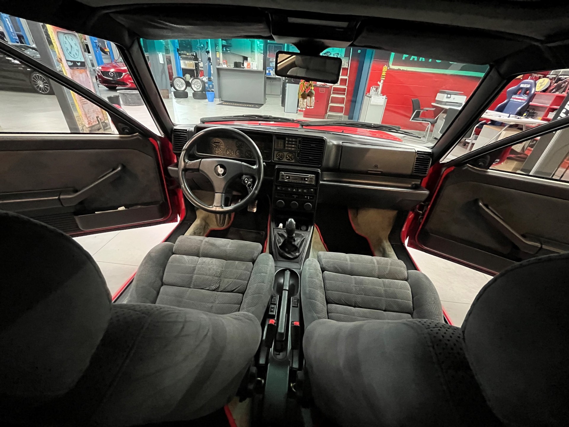 LANCIA Delta HF Integrale Evo-image-11