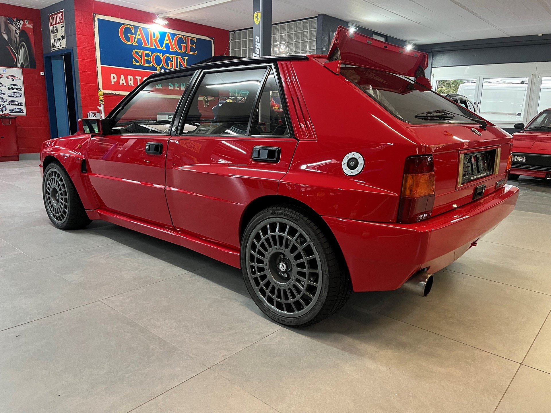 LANCIA Delta HF Integrale Evo-image-5