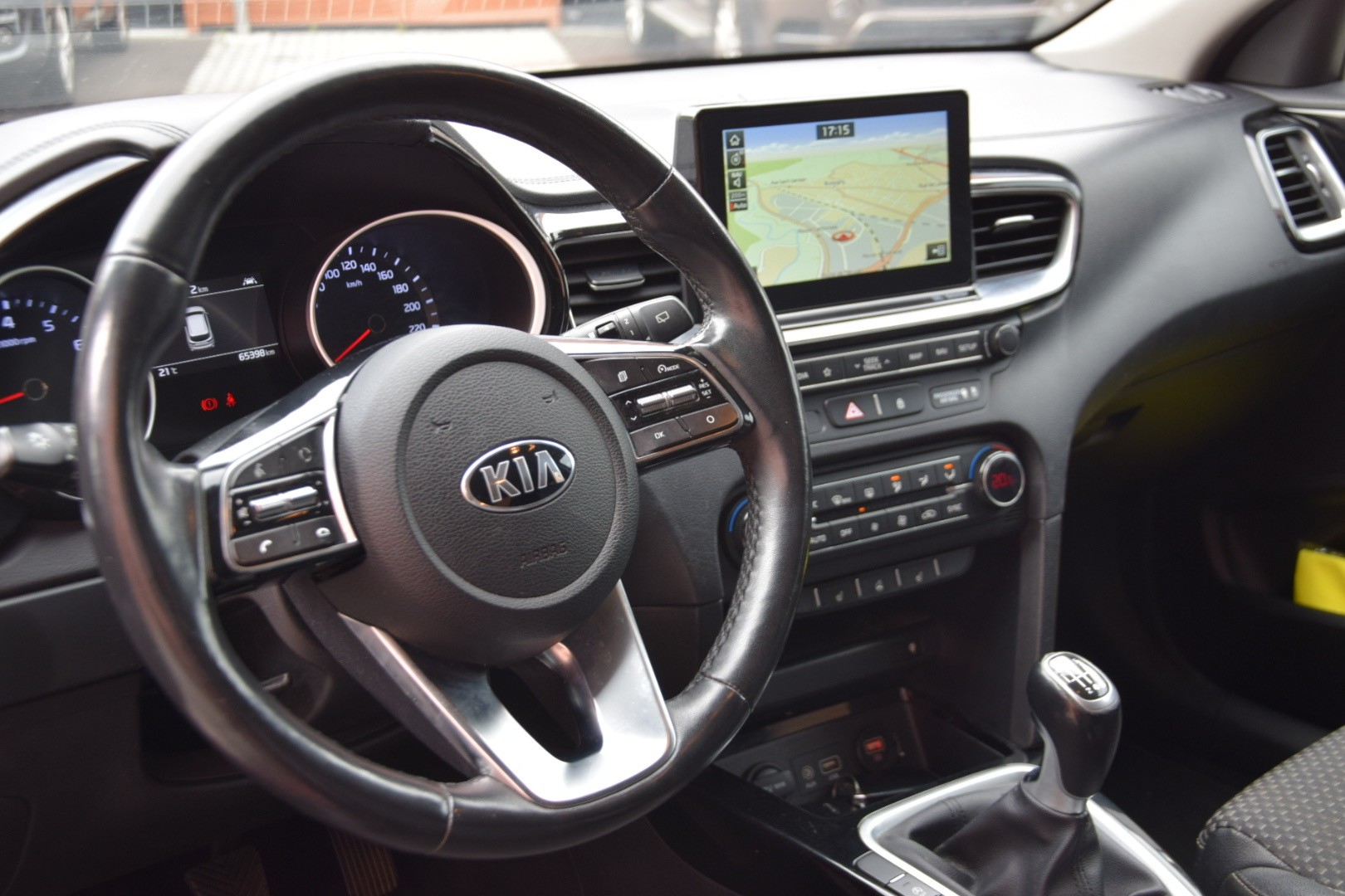 KIA Ceed 1.4 T-GDi Style-image-10