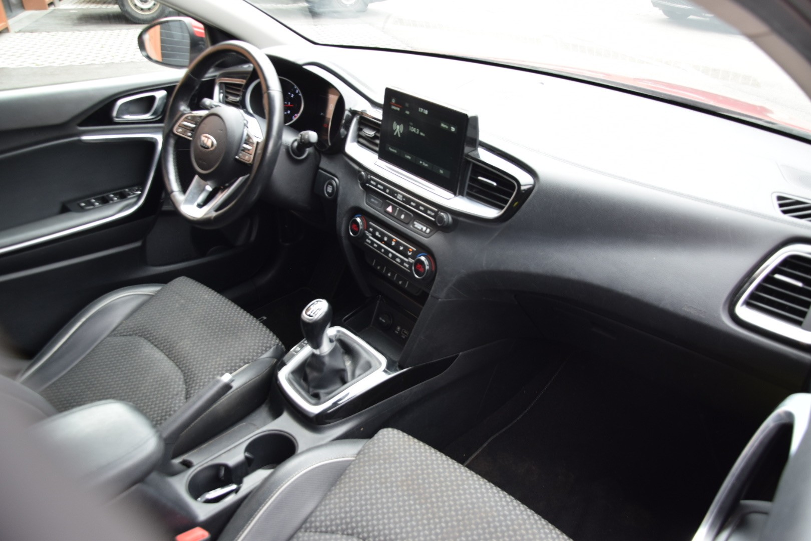 KIA Ceed 1.4 T-GDi Style-image-26