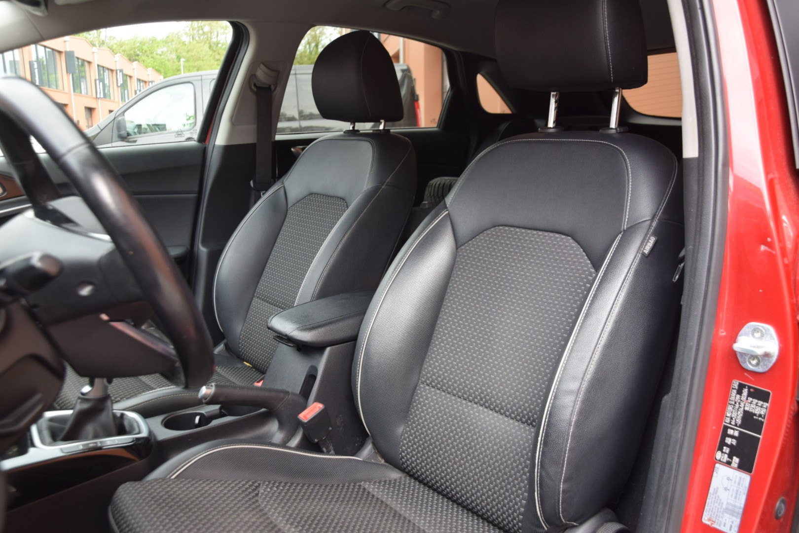 KIA Ceed 1.4 T-GDi Style-image-24