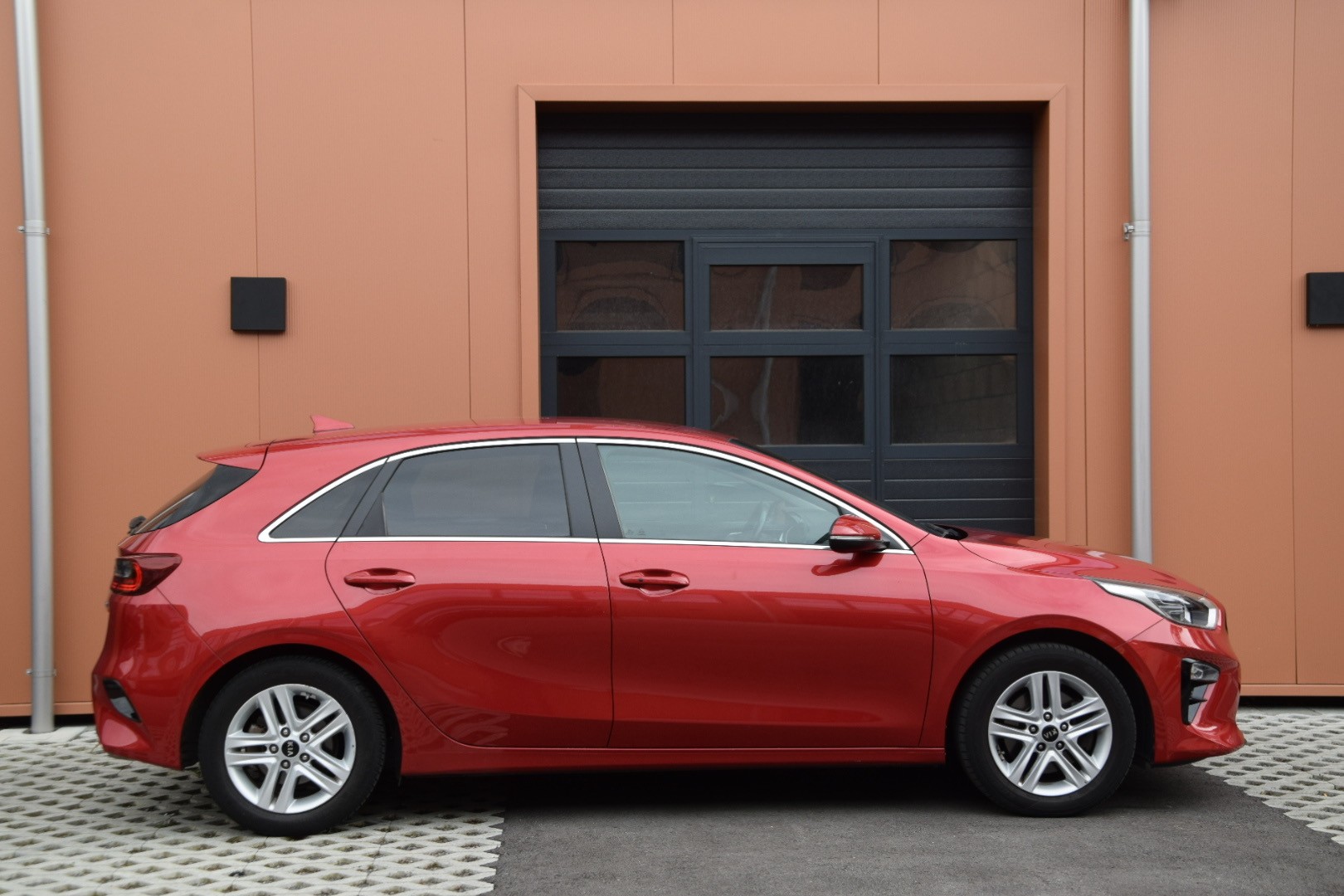 KIA Ceed 1.4 T-GDi Style-image-3