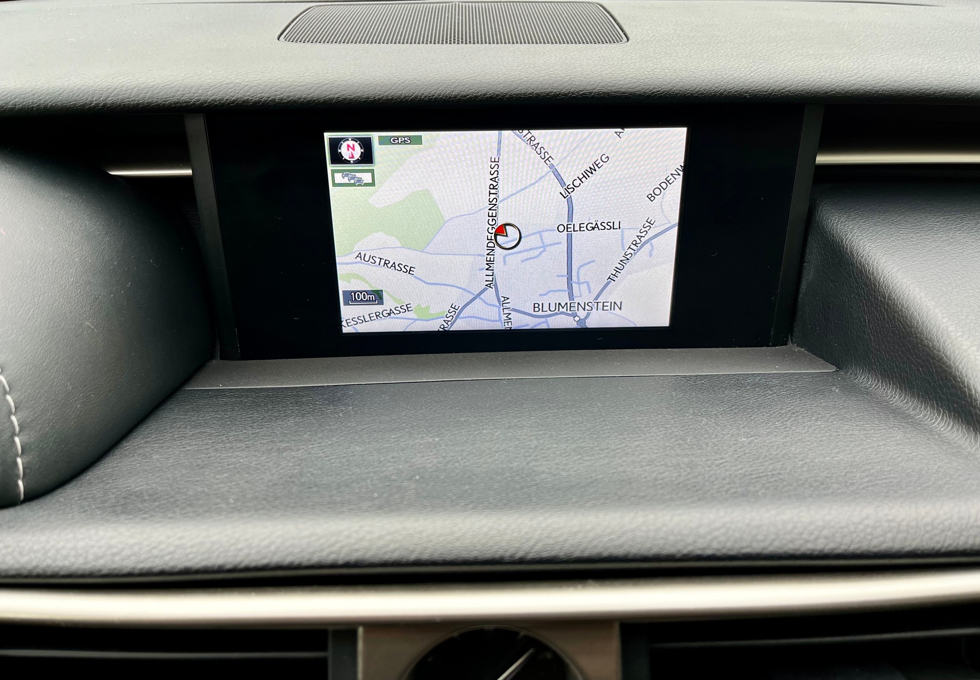 LEXUS IS 200t Sport Automatic-image-13