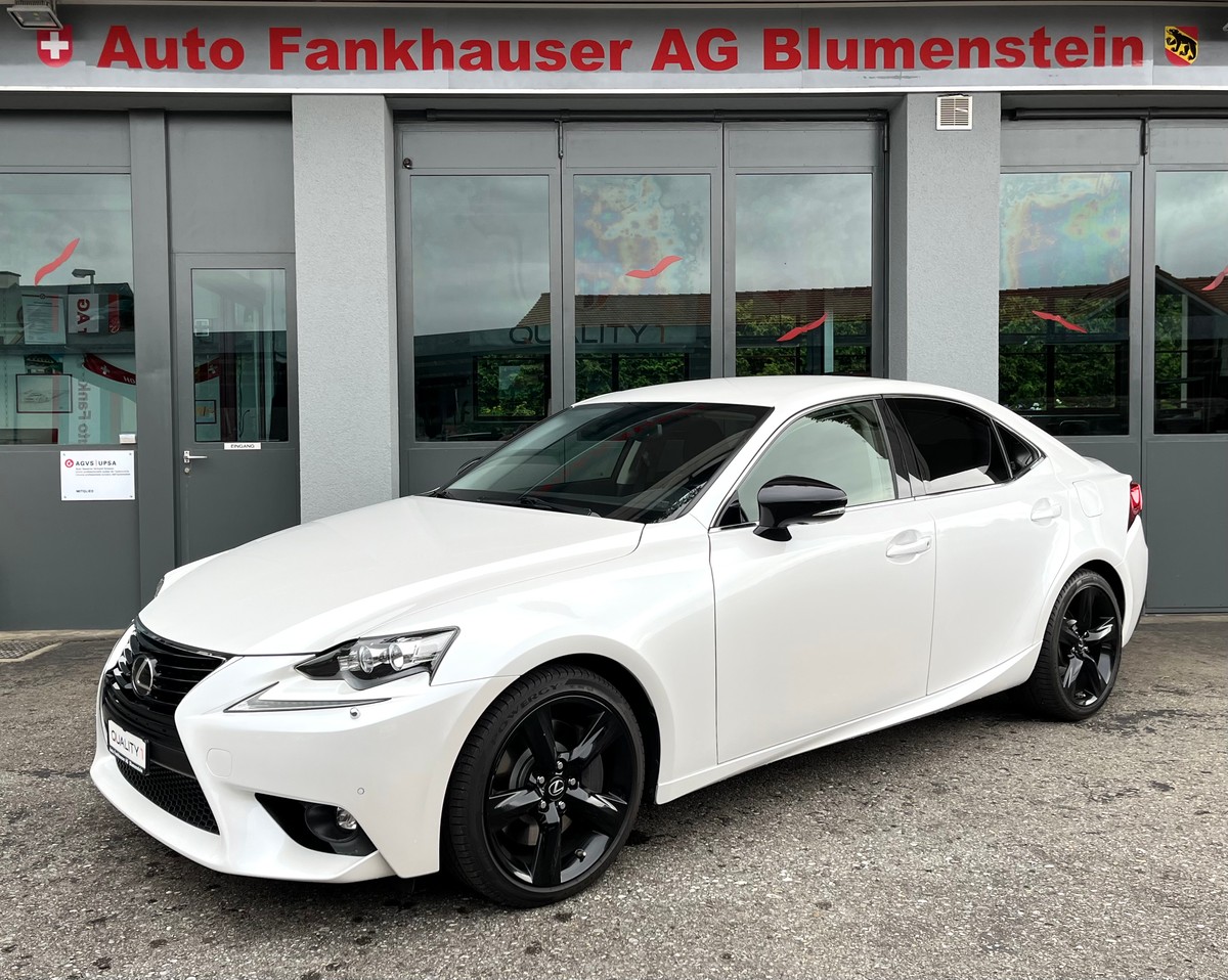 Lexus Is 200t 1