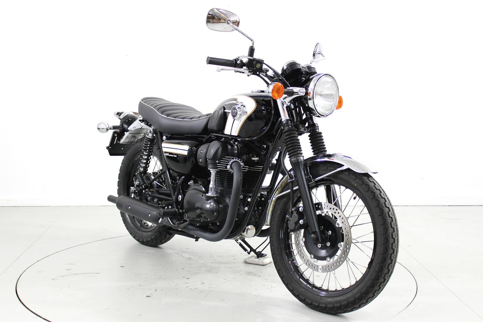 KAWASAKI W 800-showroom-element-1
