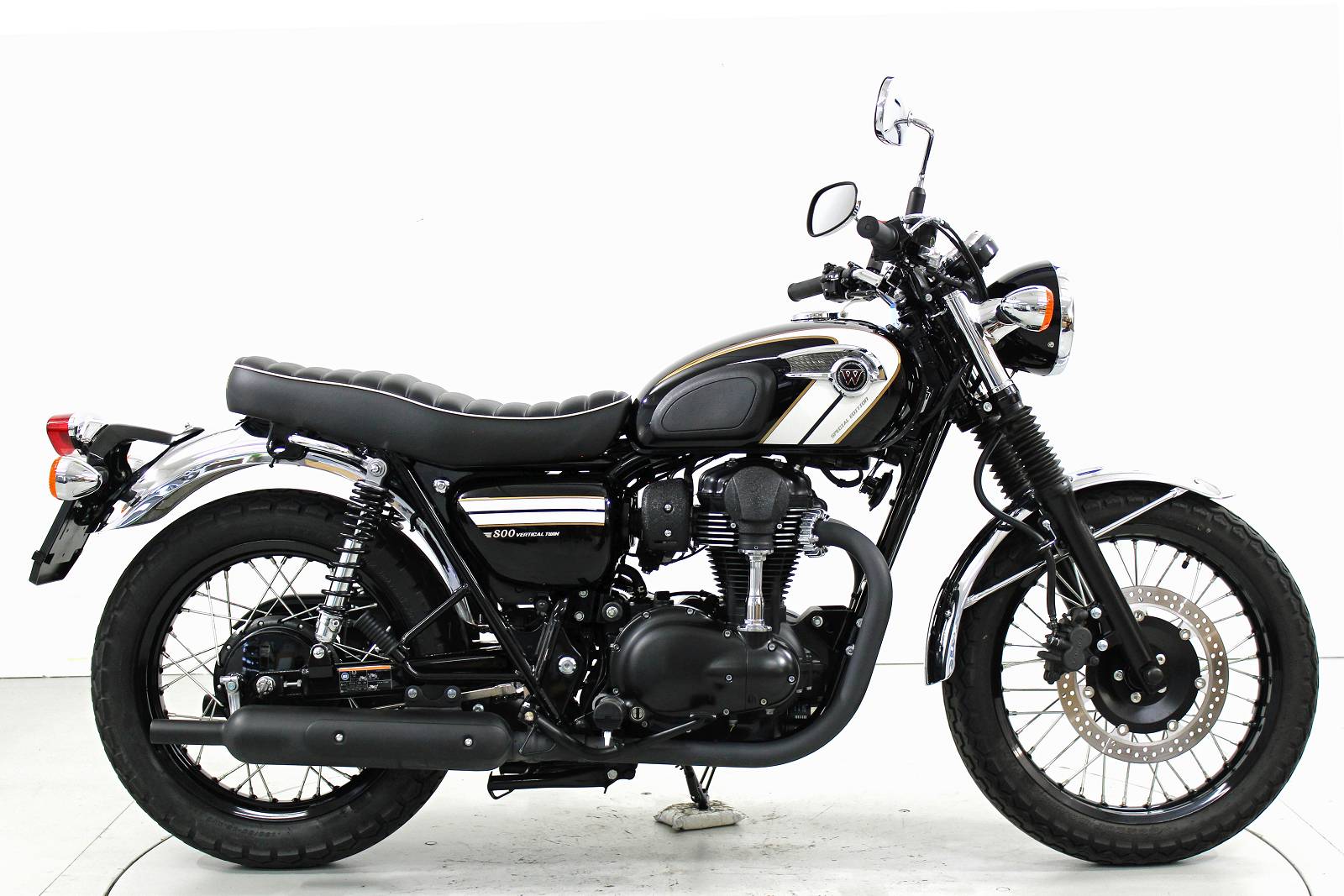 KAWASAKI W 800-showroom-element-3