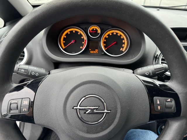 OPEL Corsa 1.2 TP-image-8