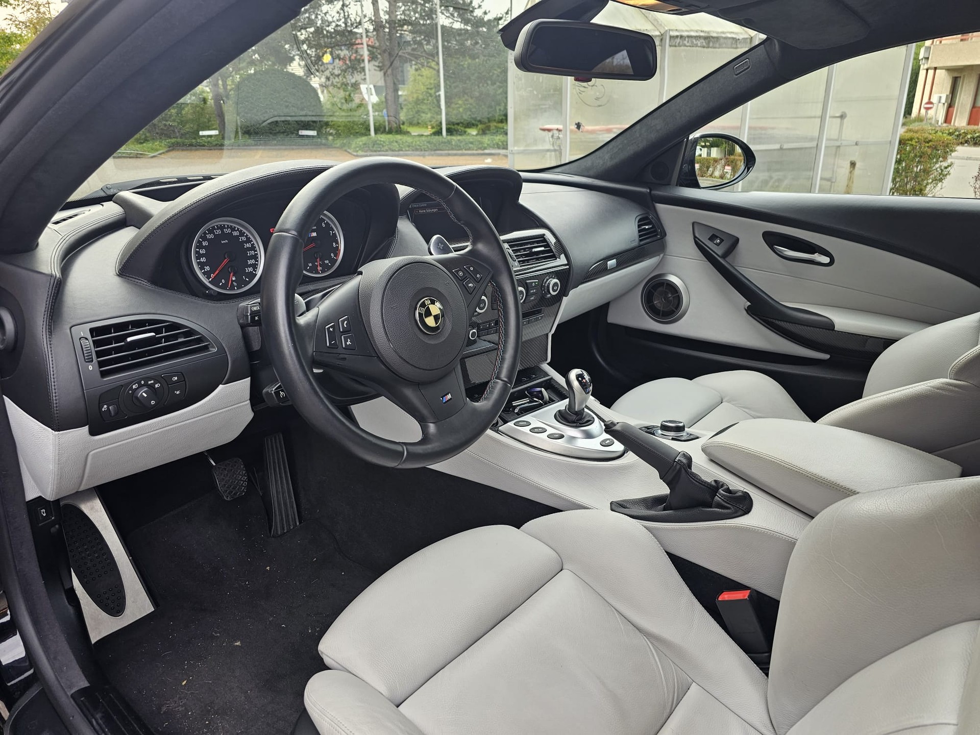 BMW M6 SMG-image-0