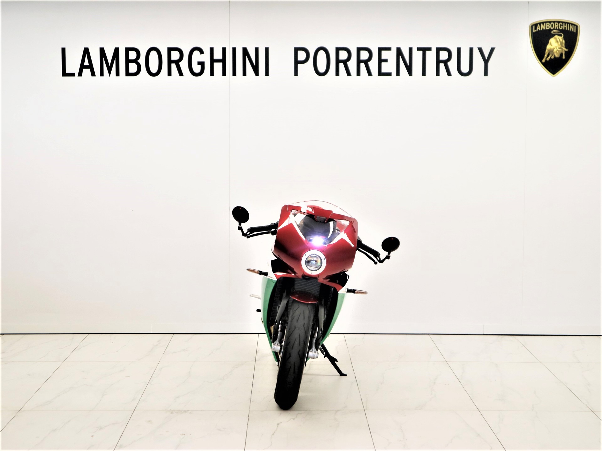 MV AGUSTA Superveloce 800 75 Anniversaire-image-4