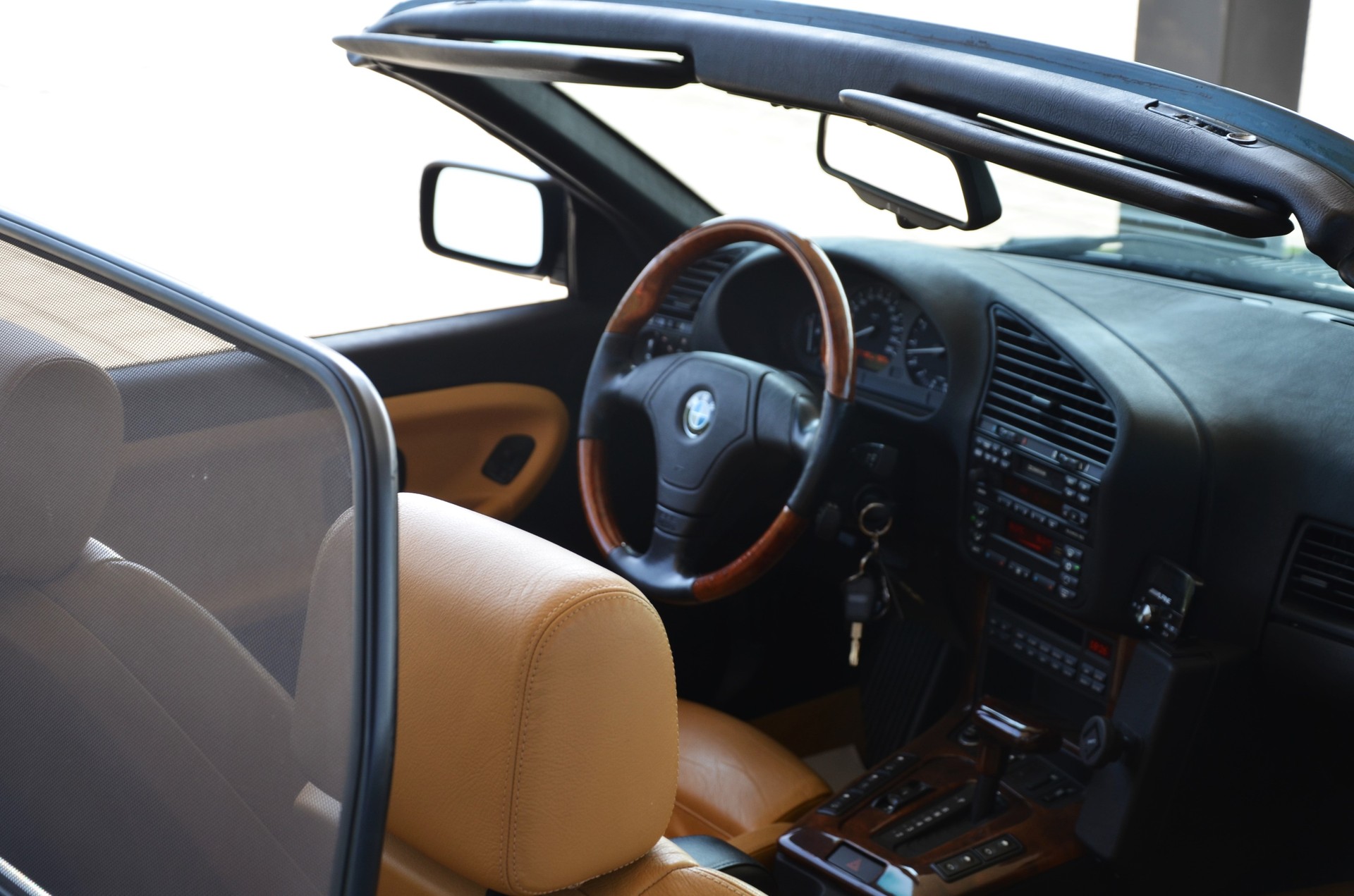 BMW 328i A Cabrio*Ab MFK*-image-13
