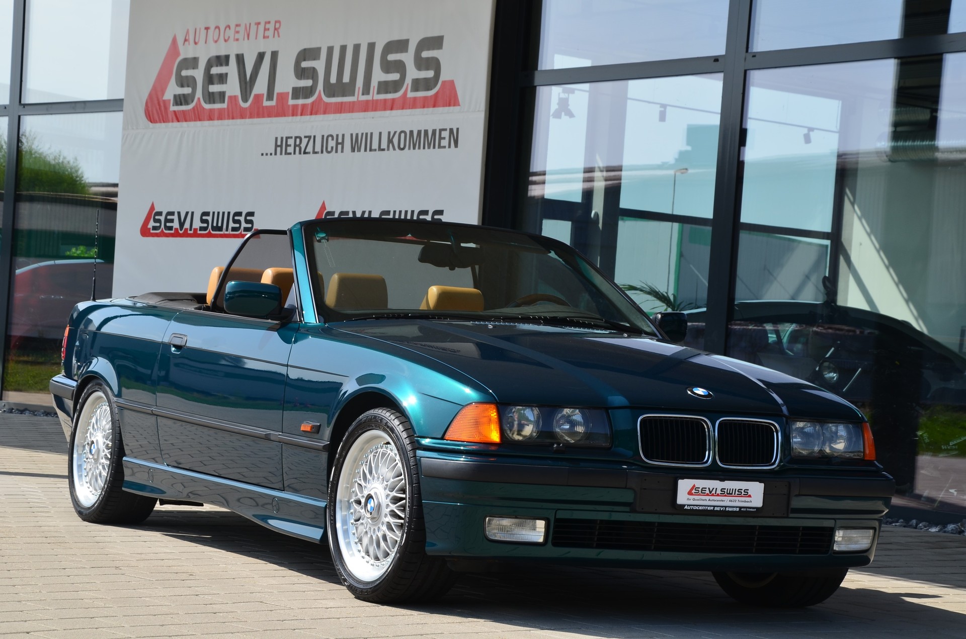 BMW 328i A Cabrio*Ab MFK*-image-1