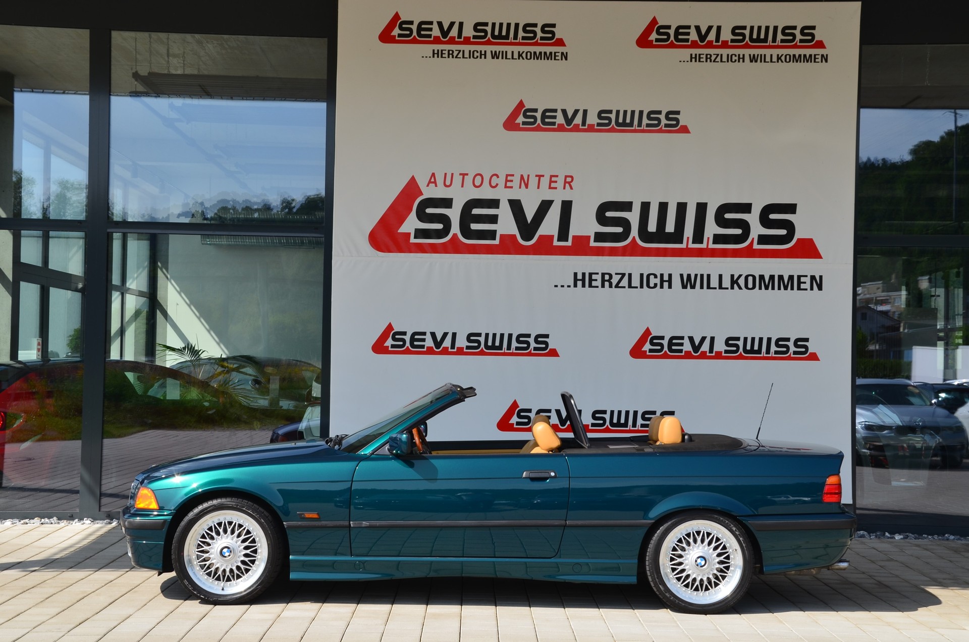 BMW 328i A Cabrio*Ab MFK*-image-9