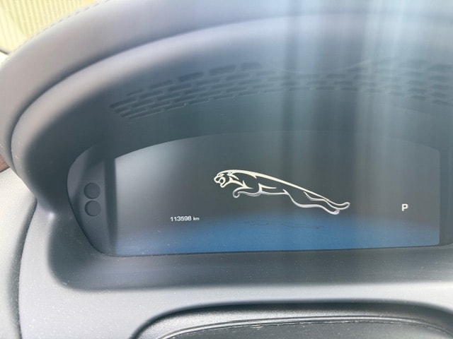 JAGUAR XJ 3.0d V6 Luxury Automatic-image-11