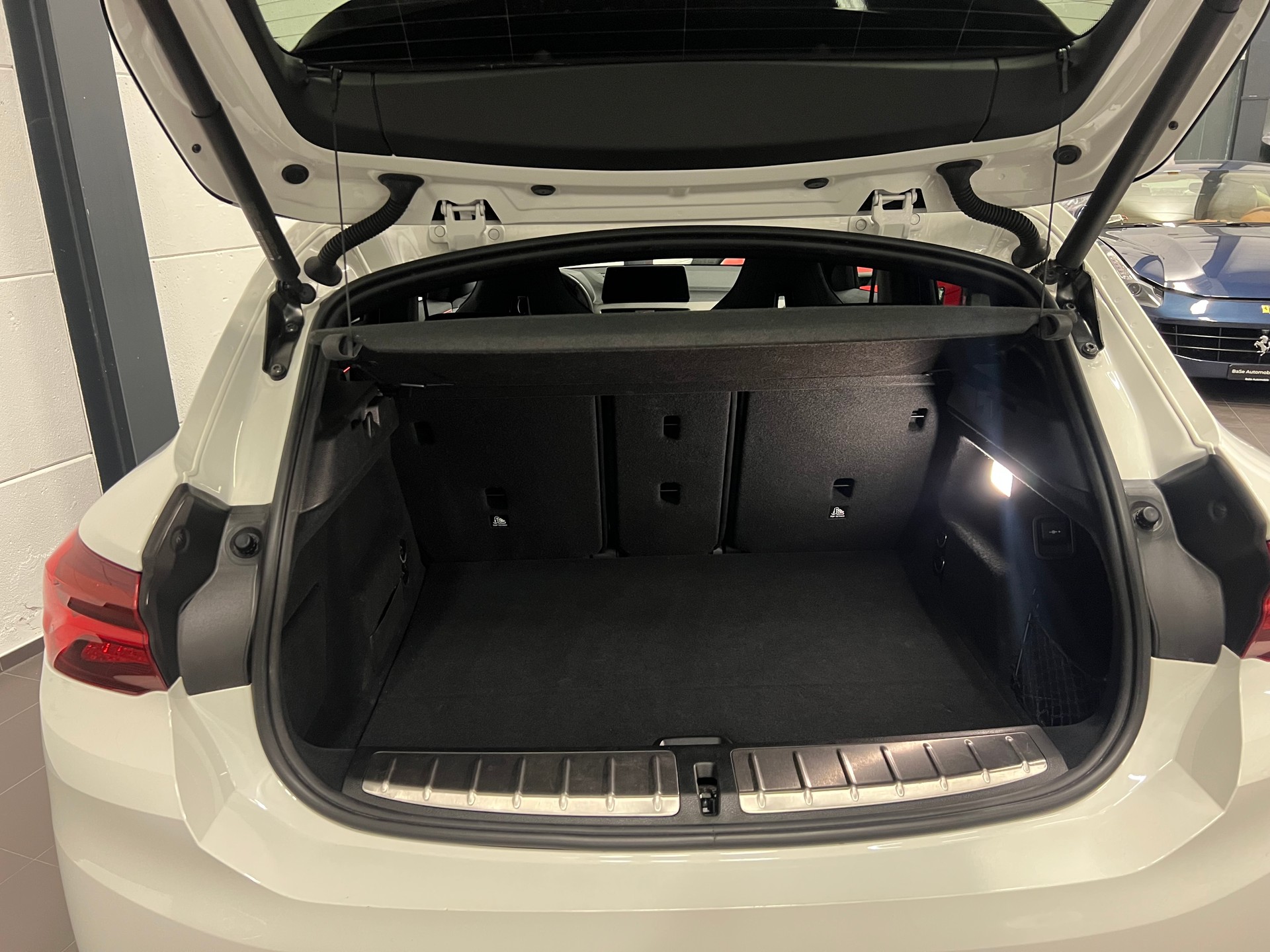 BMW X2 xDrive 25e M Sport Steptronic-image-25