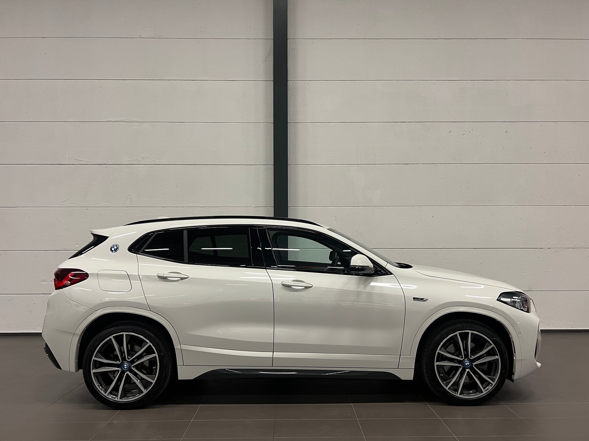 BMW X2 xDrive 25e M Sport Steptronic-image-9