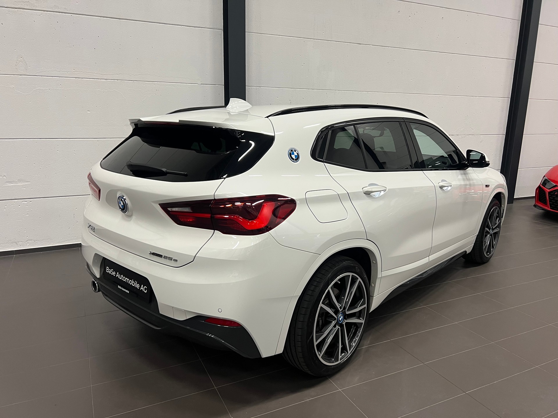 BMW X2 xDrive 25e M Sport Steptronic-image-10