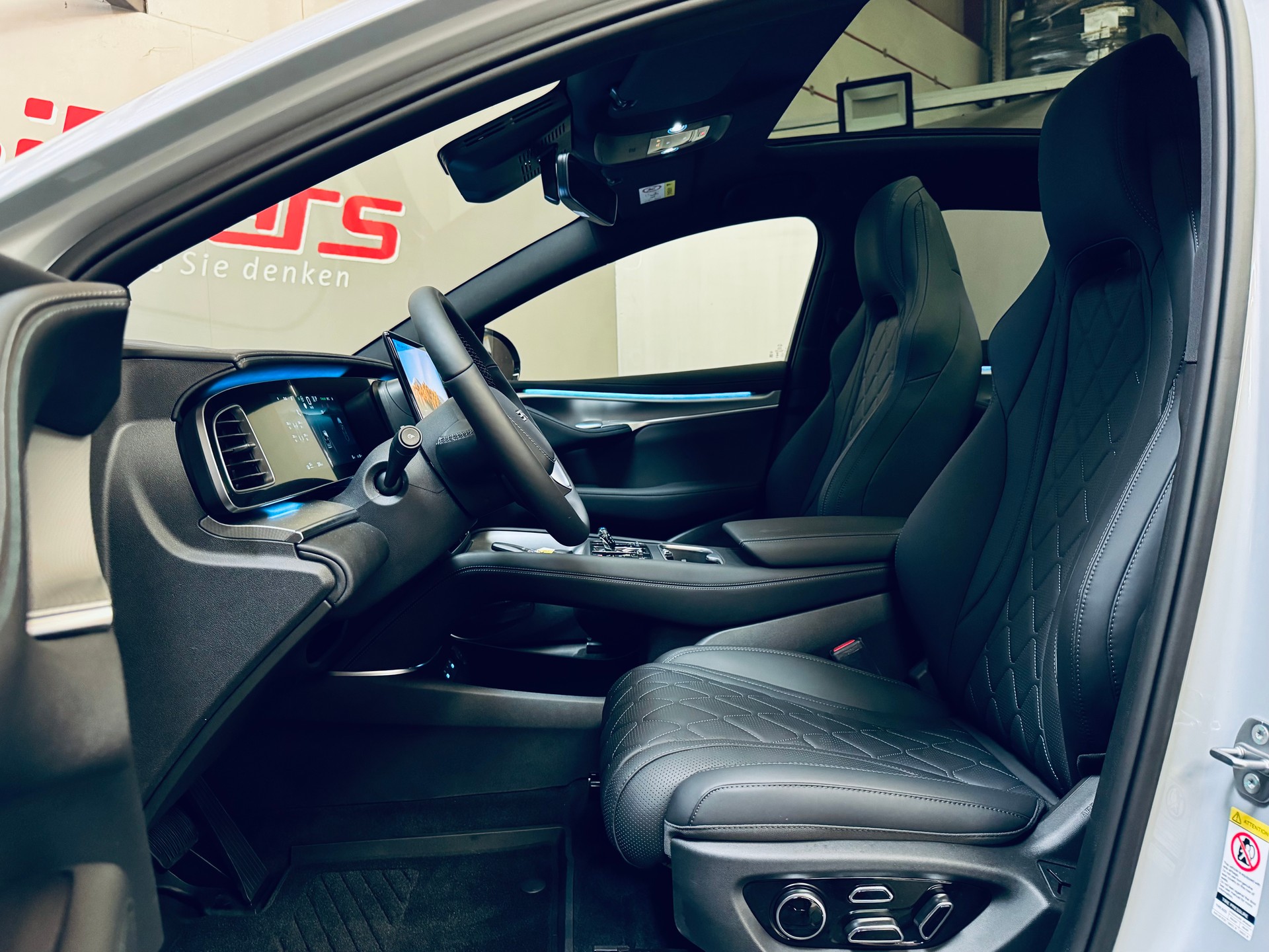 BYD Sealion 7 91,3 kWh Excellence AWD-image-11