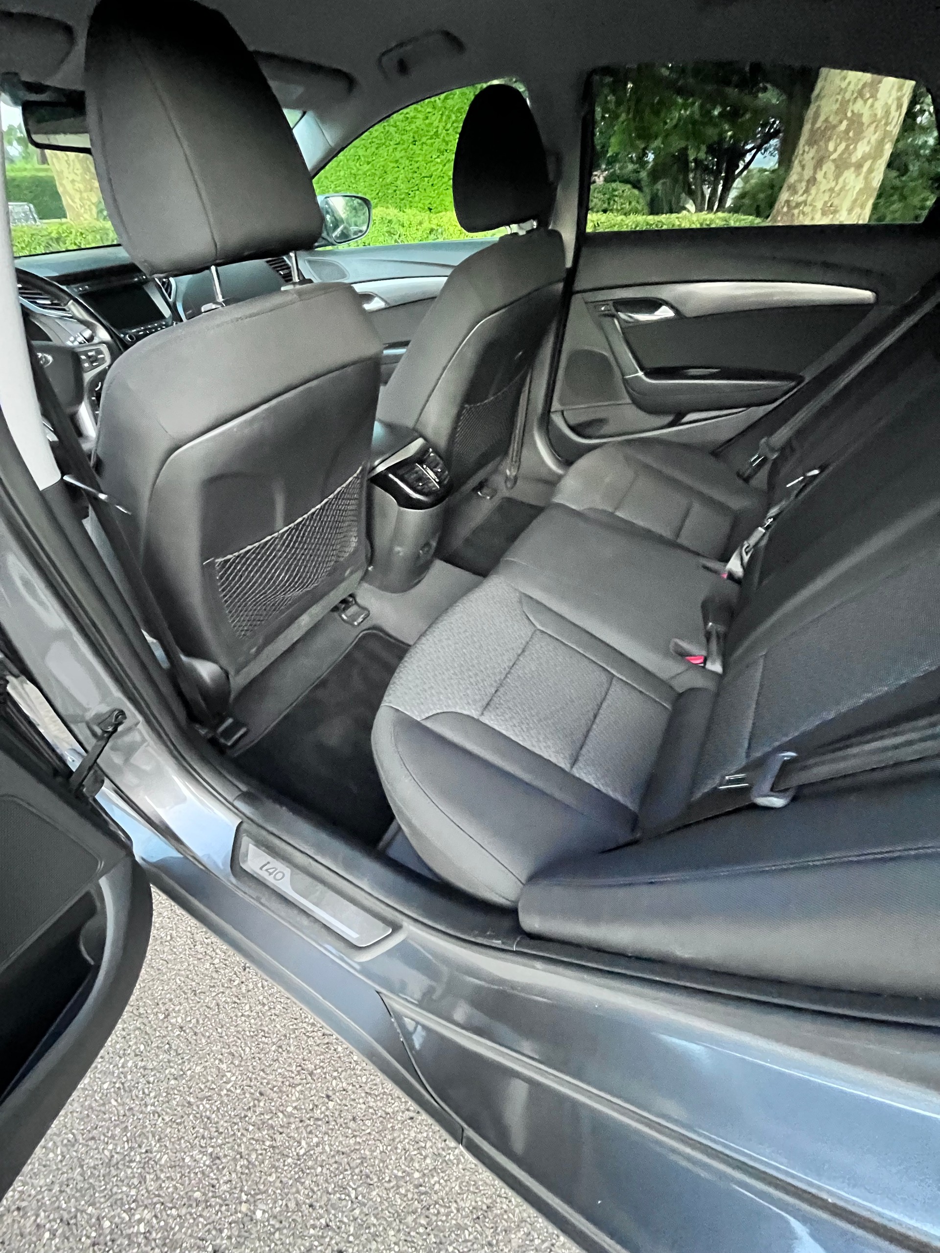 HYUNDAI i40 1.7 CRDI Style Automatic-image-8