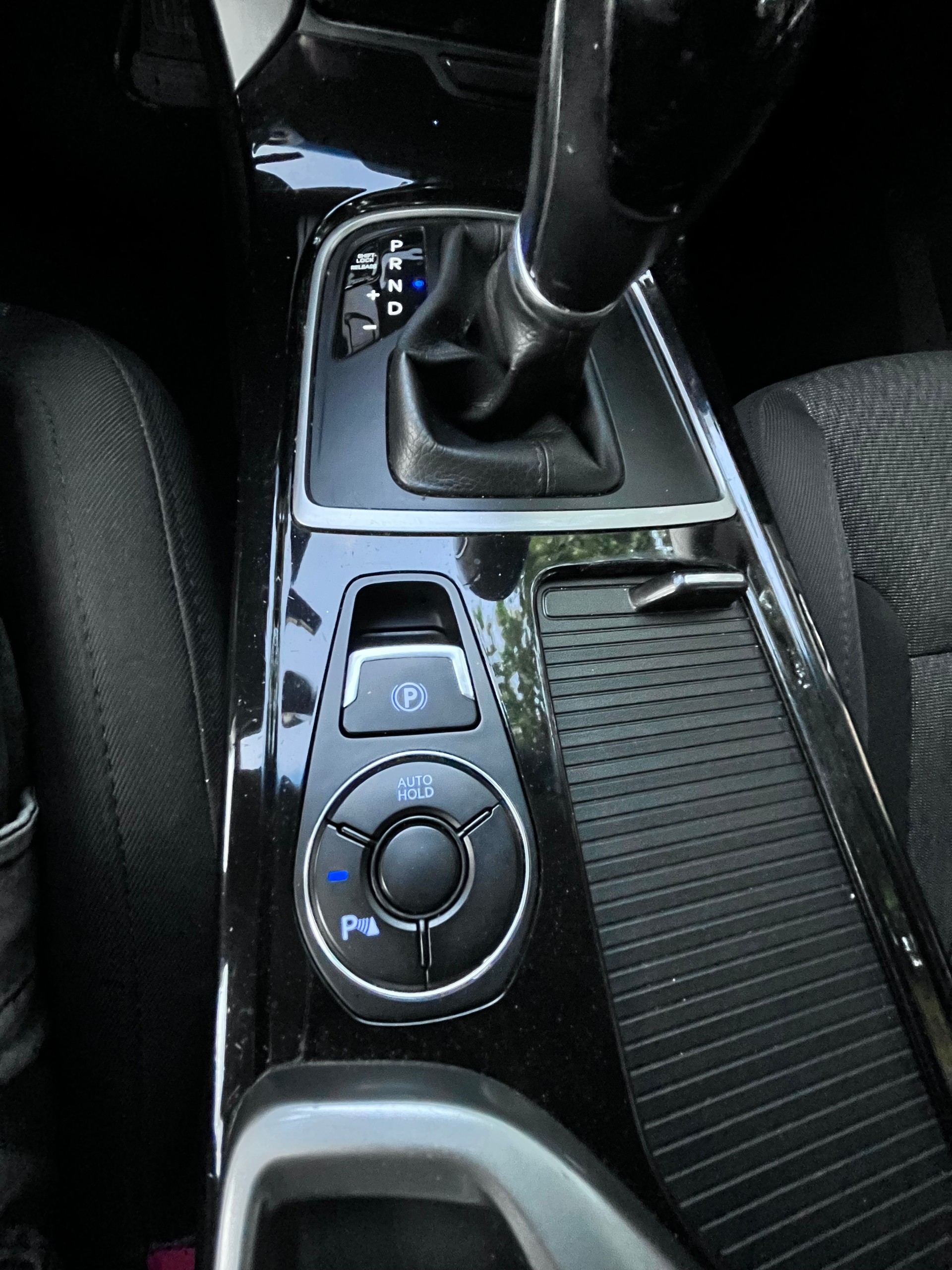 HYUNDAI i40 1.7 CRDI Style Automatic-image-4