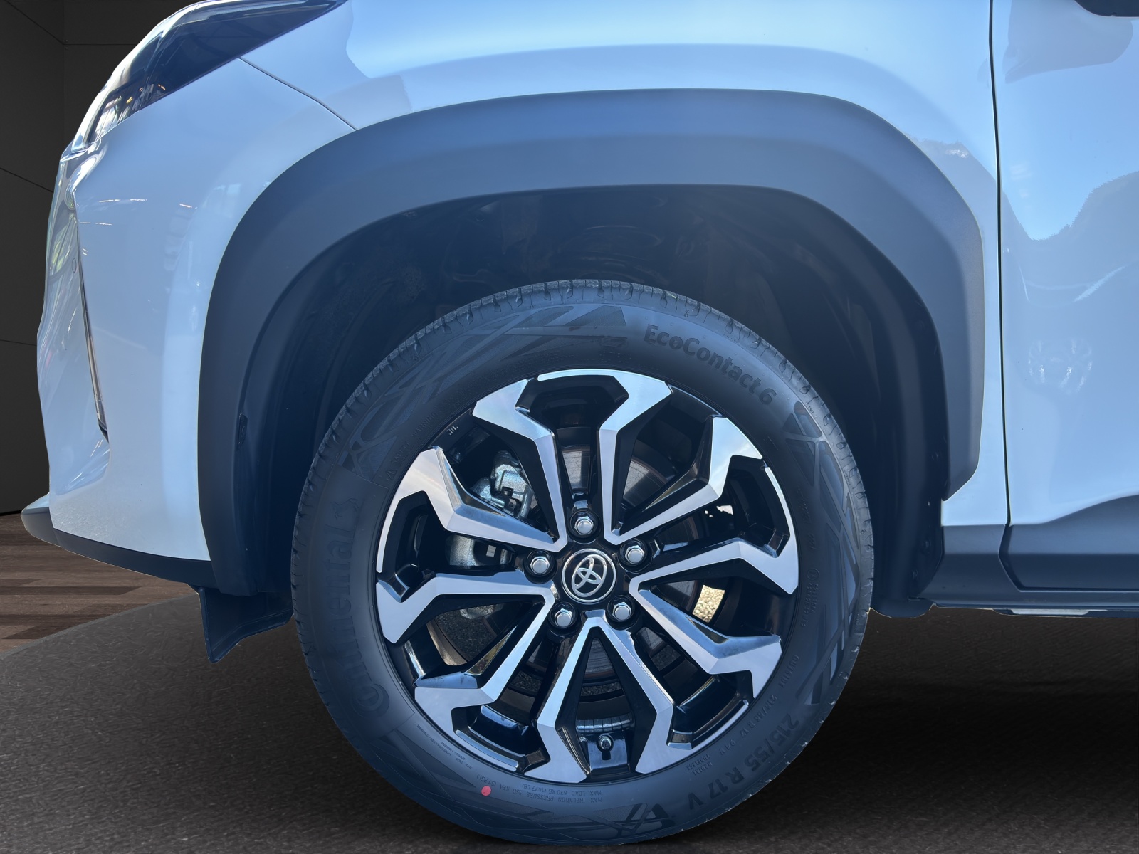 TOYOTA Yaris Cross 1.5 Trend AWDi e-CVT-image-13