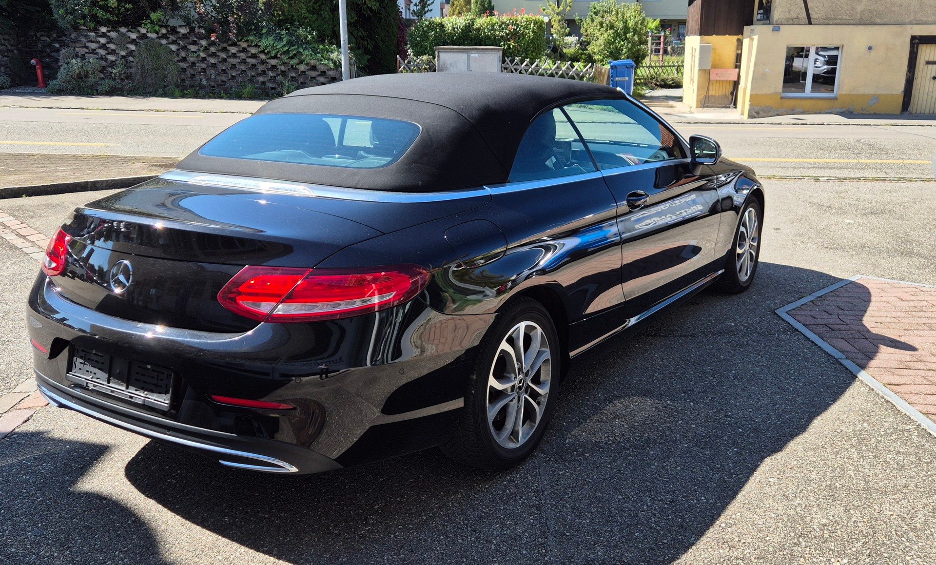 MERCEDES-BENZ C 180-image-10