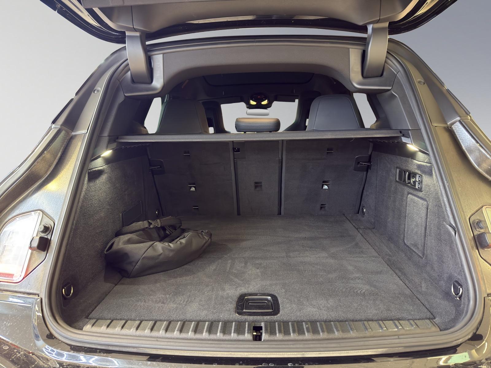 BMW iX xDrive40 SportPaket-image-17