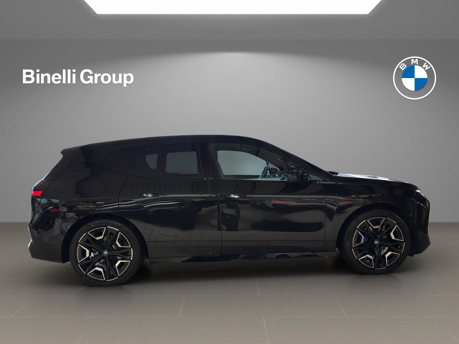 BMW iX xDrive40 SportPaket-image-5