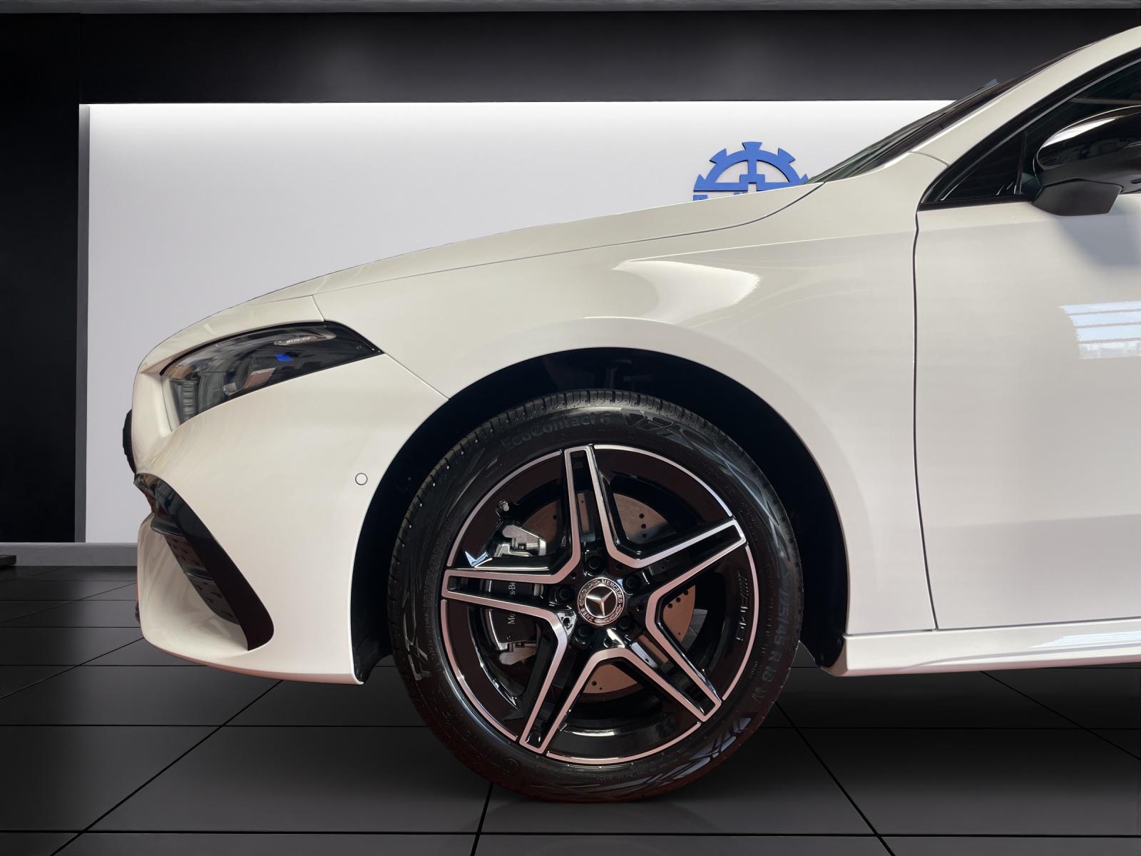 MERCEDES-BENZ A 250 e EQ Star AMG Line-image-9
