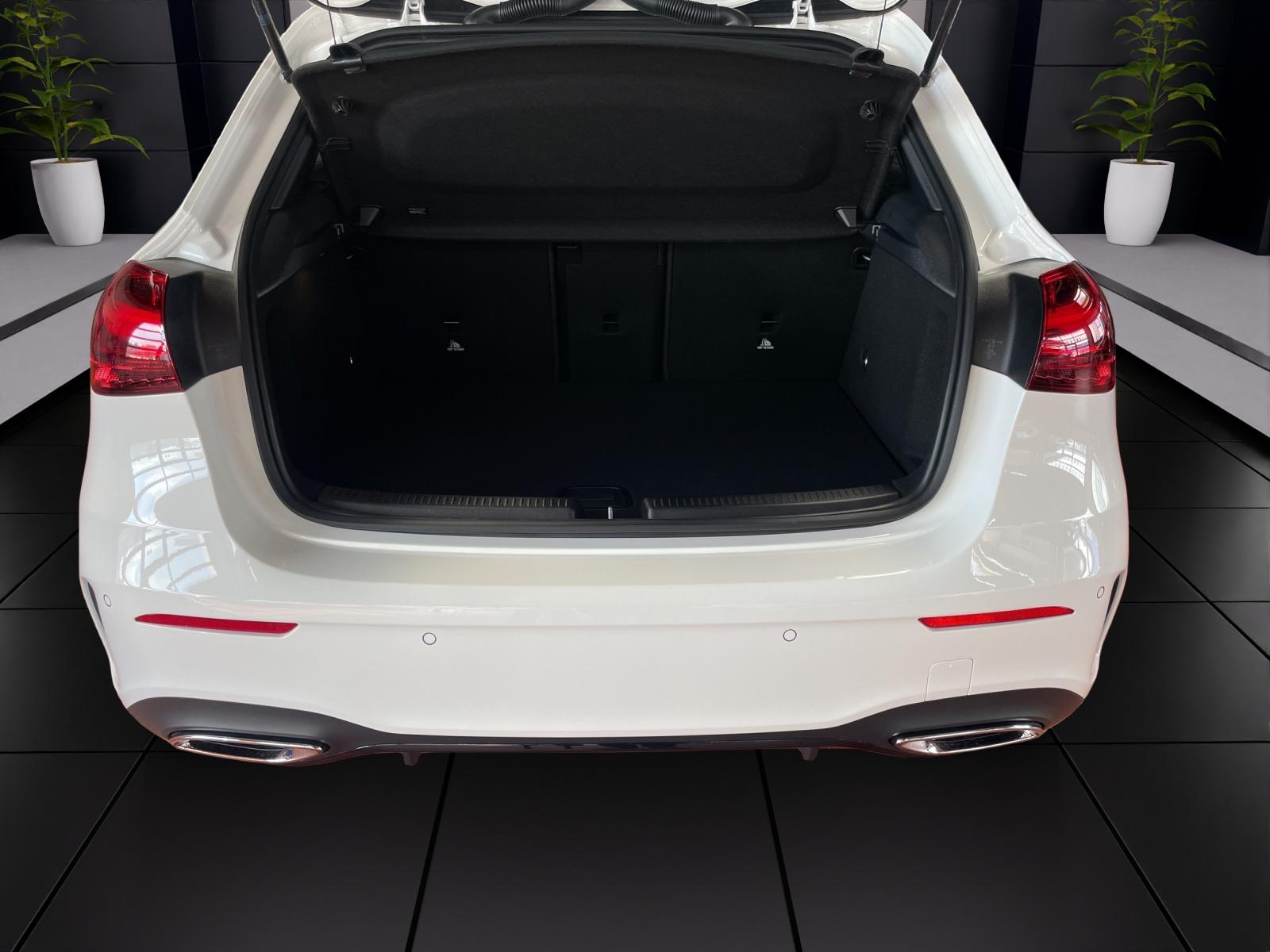 MERCEDES-BENZ A 250 e EQ Star AMG Line-image-8