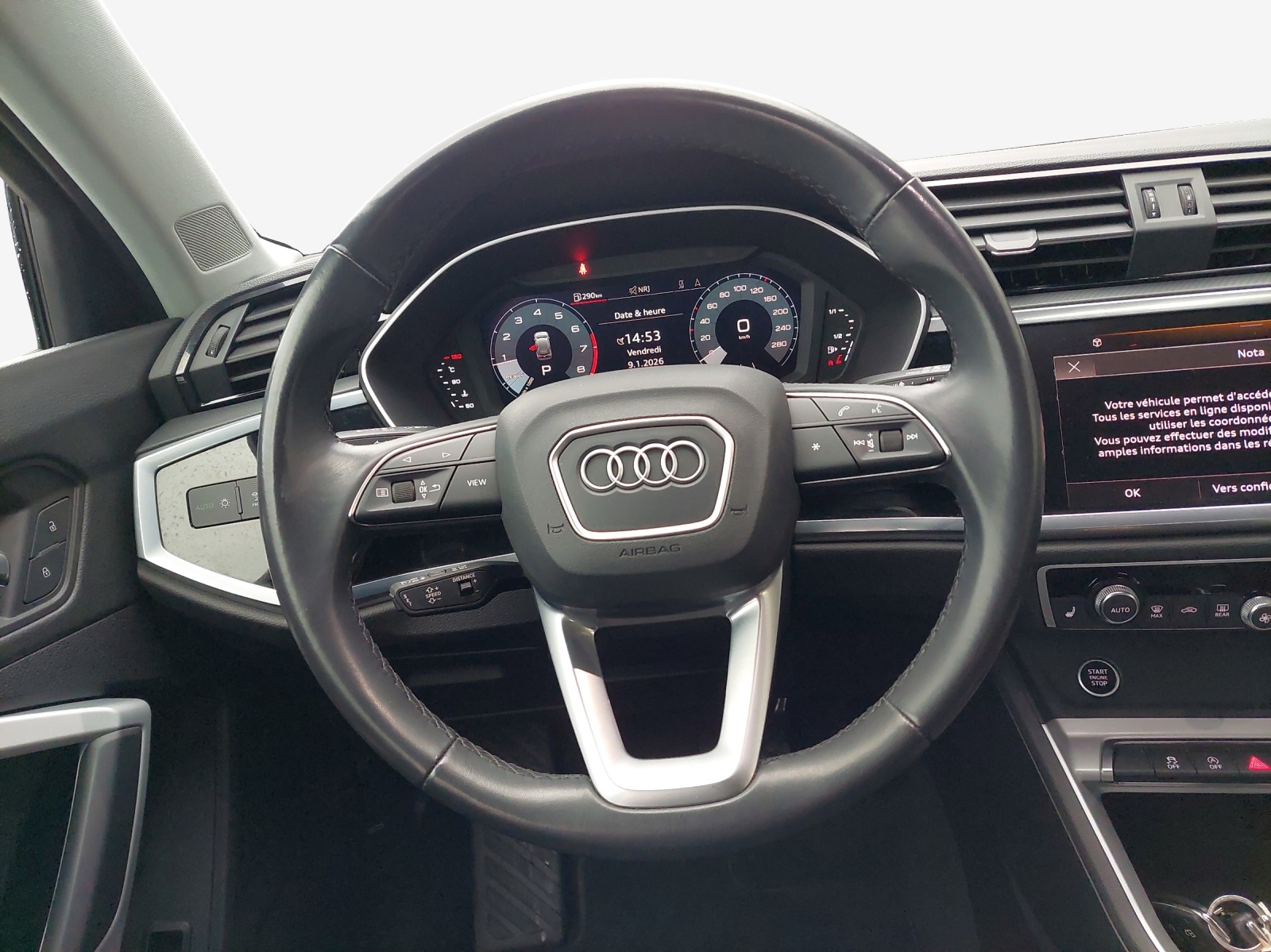 AUDI Q3 35 TFSI Attraction S-tronic-image-9
