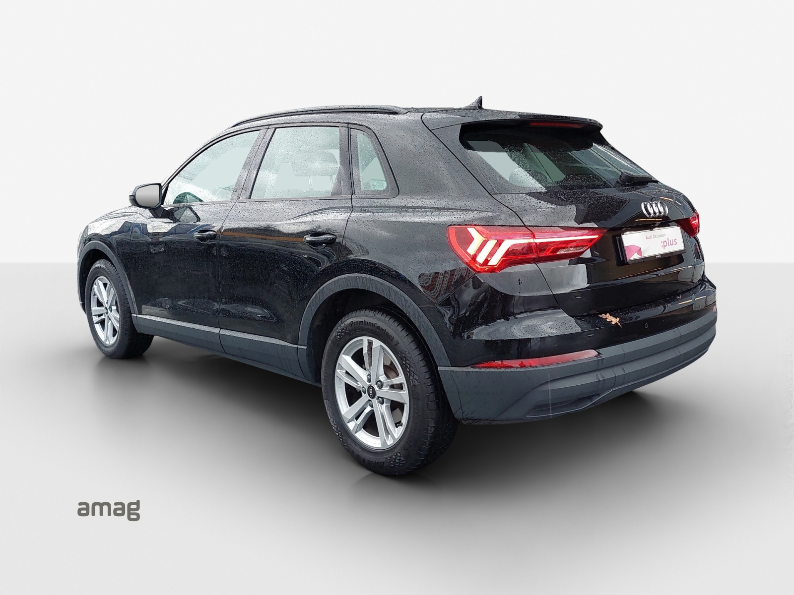 AUDI Q3 35 TFSI Attraction S-tronic-image-2
